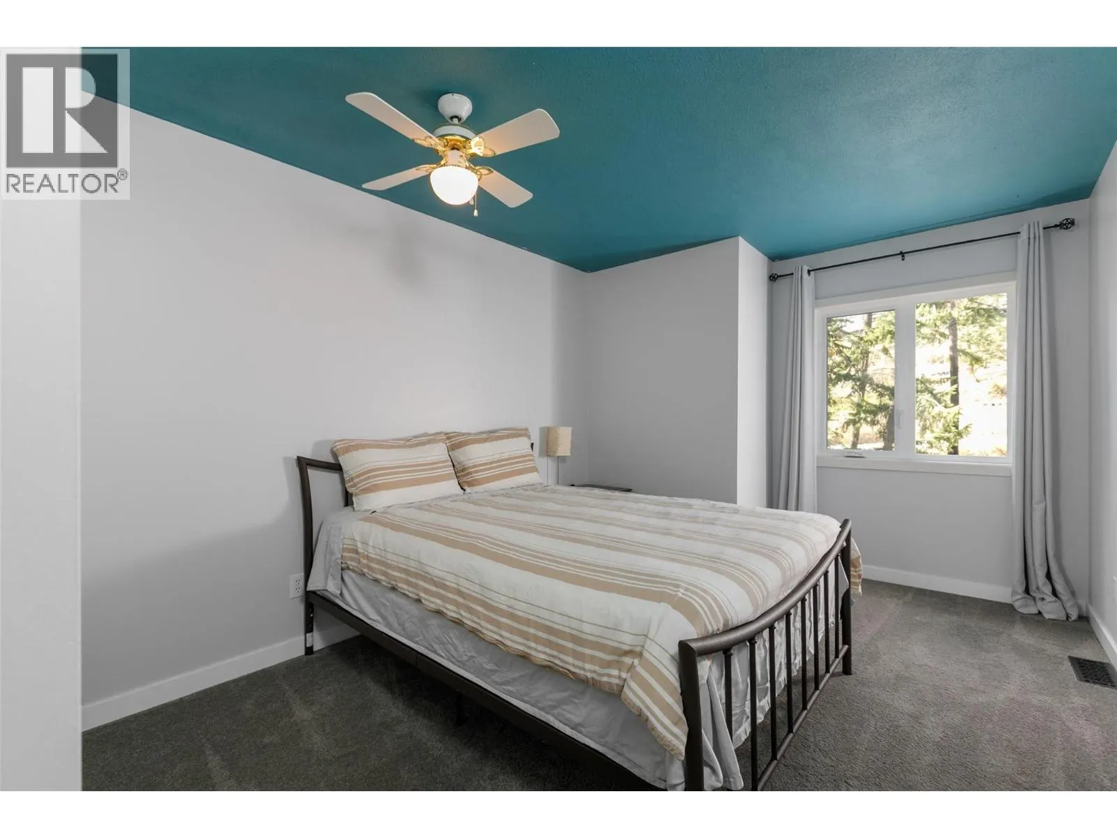 1489 Bear Creek Road