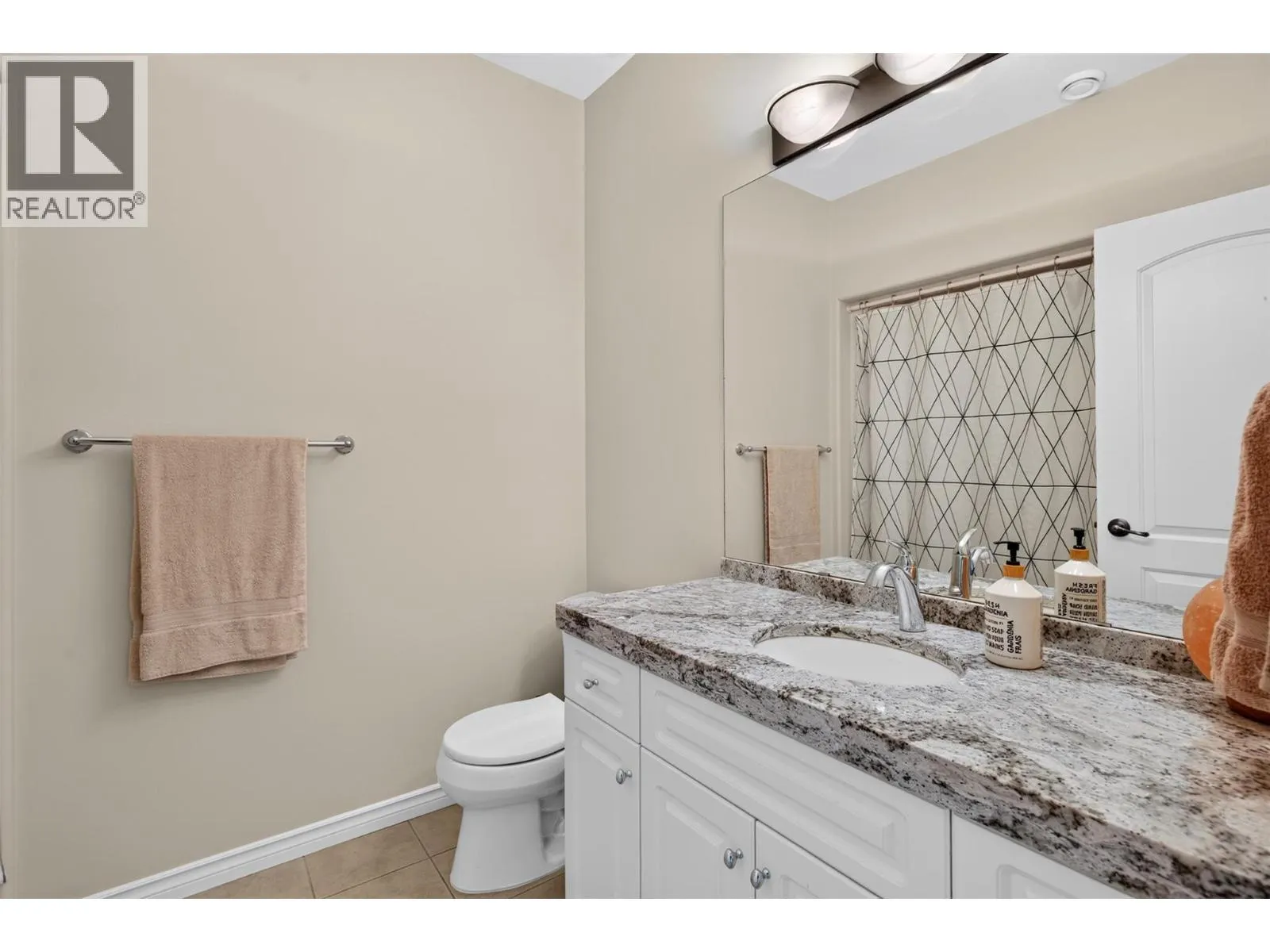 3800 Gallaghers Pinnacle Way Unit# 21