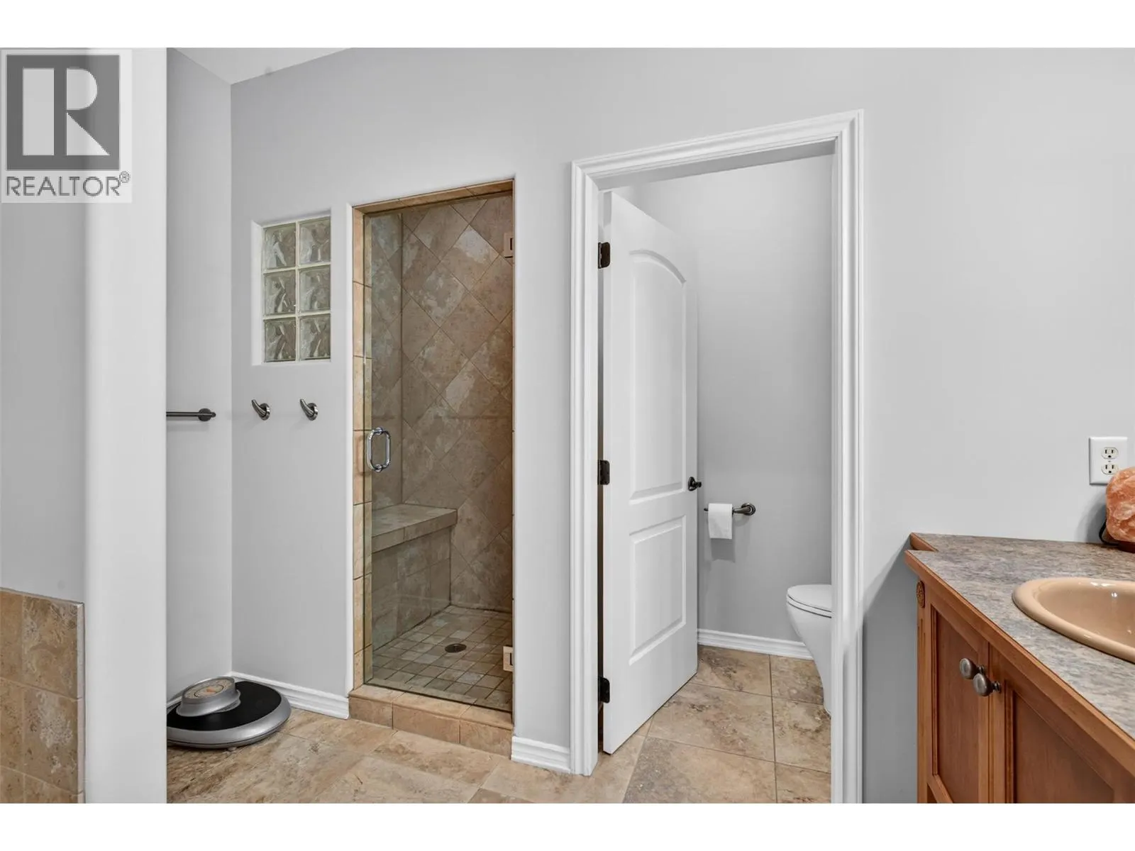 3800 Gallaghers Pinnacle Way Unit# 21