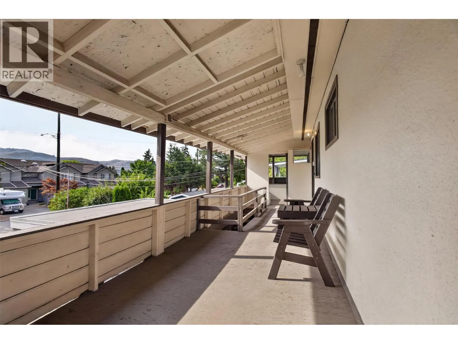 3302 Pleasant Valley Road