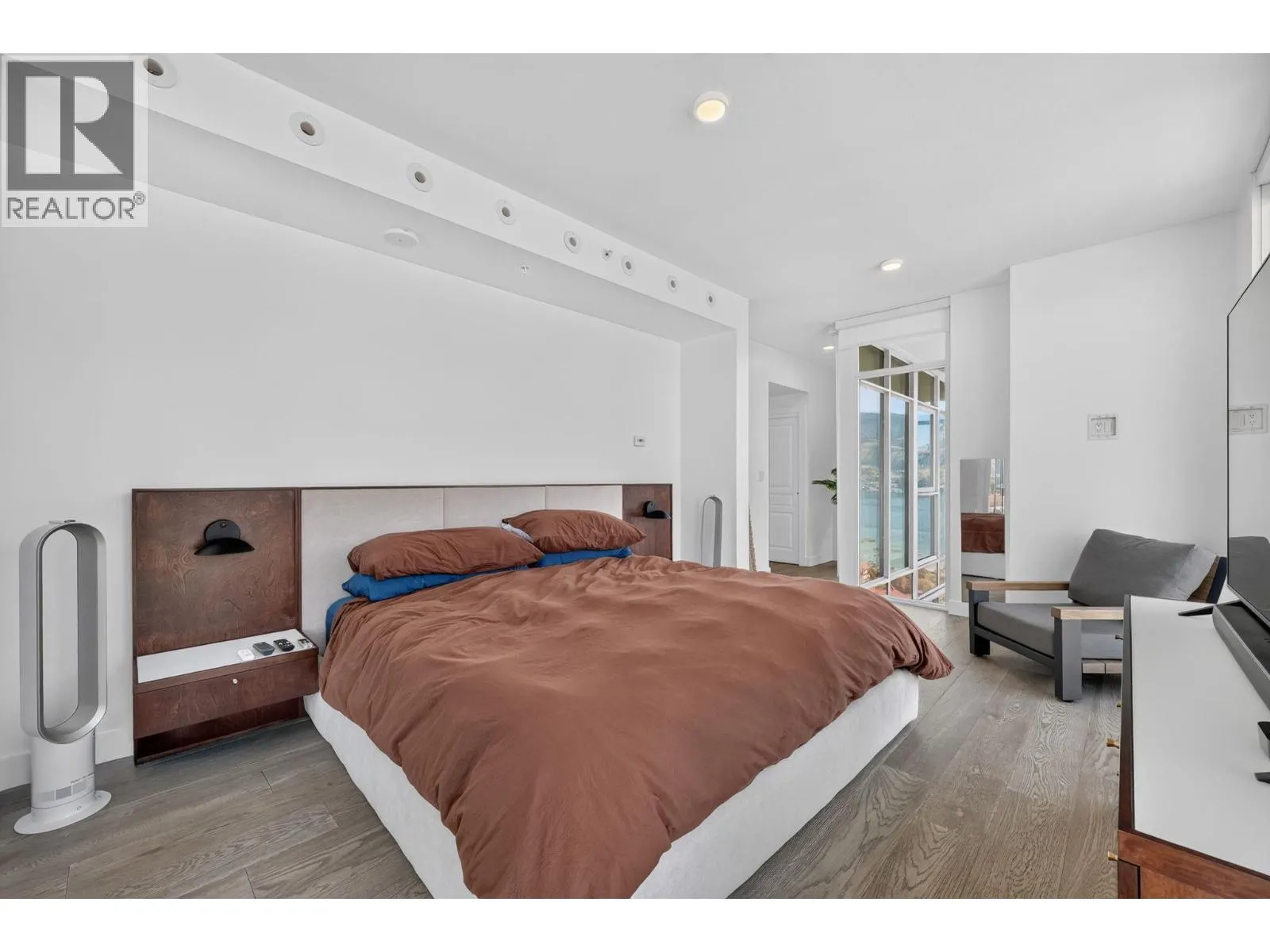 1151 Sunset Drive Unit# 2101