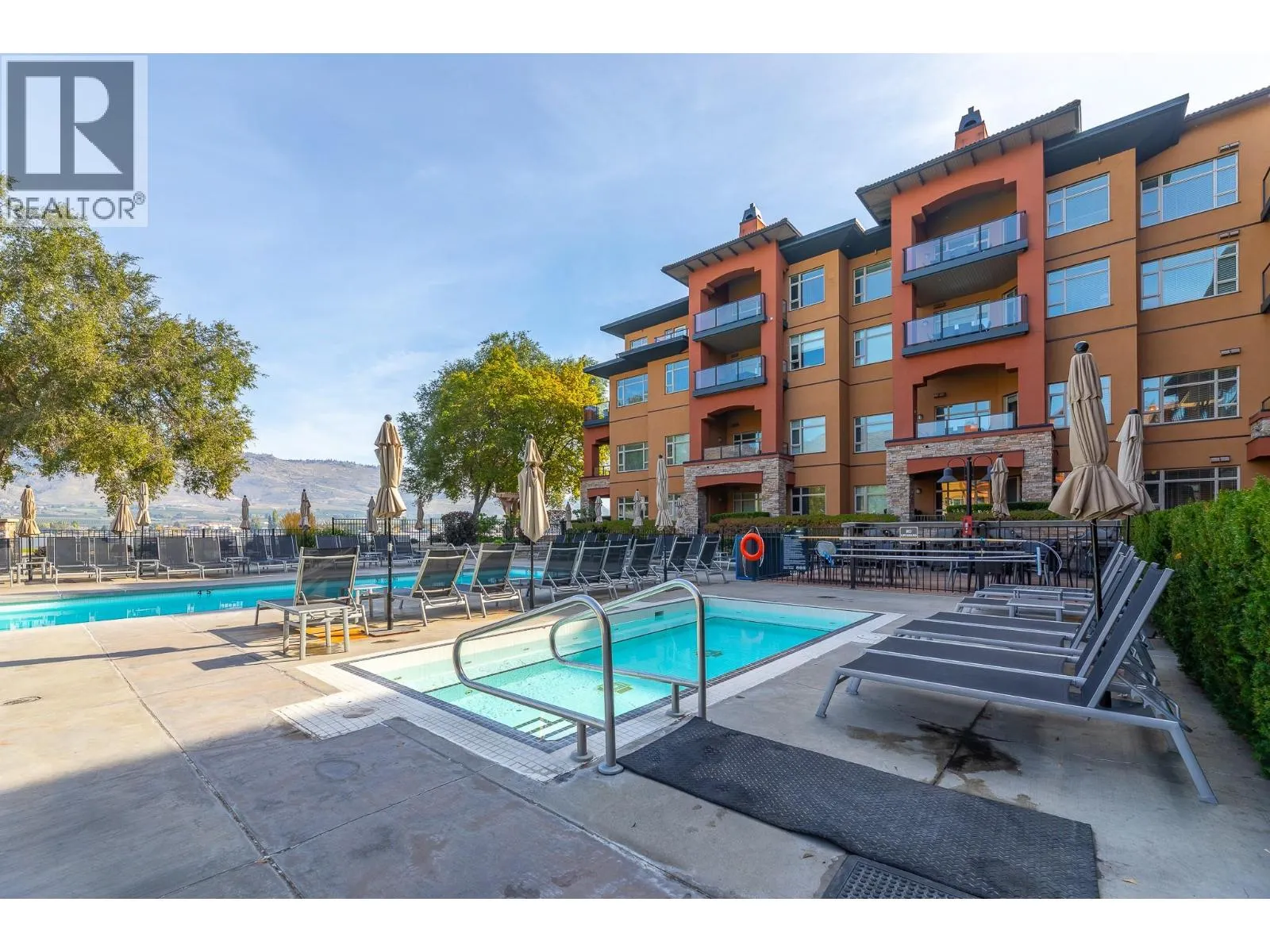 15 PARK Place Unit# 209