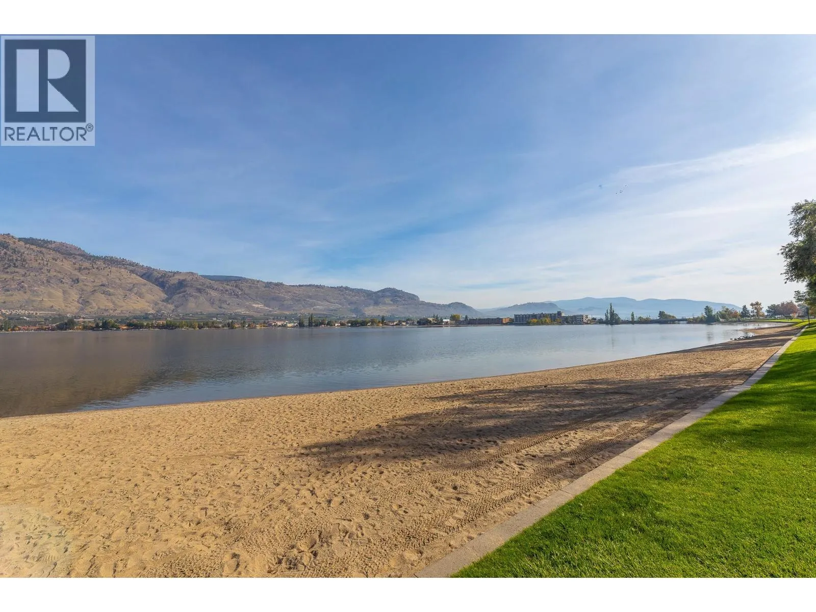 15 PARK Place Unit# 209