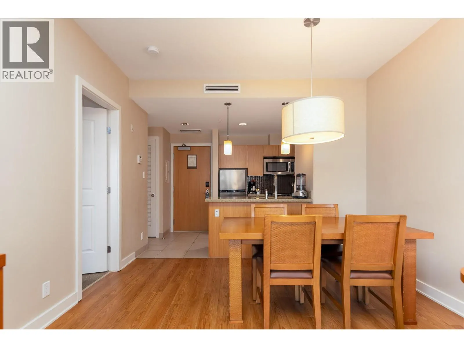 15 PARK Place Unit# 209