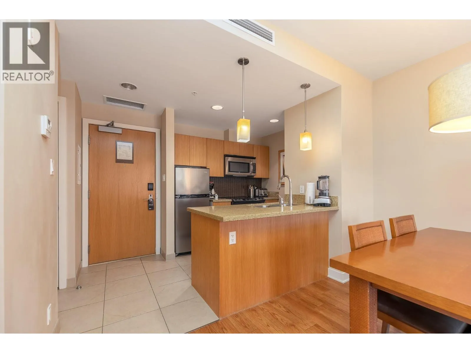 15 PARK Place Unit# 209
