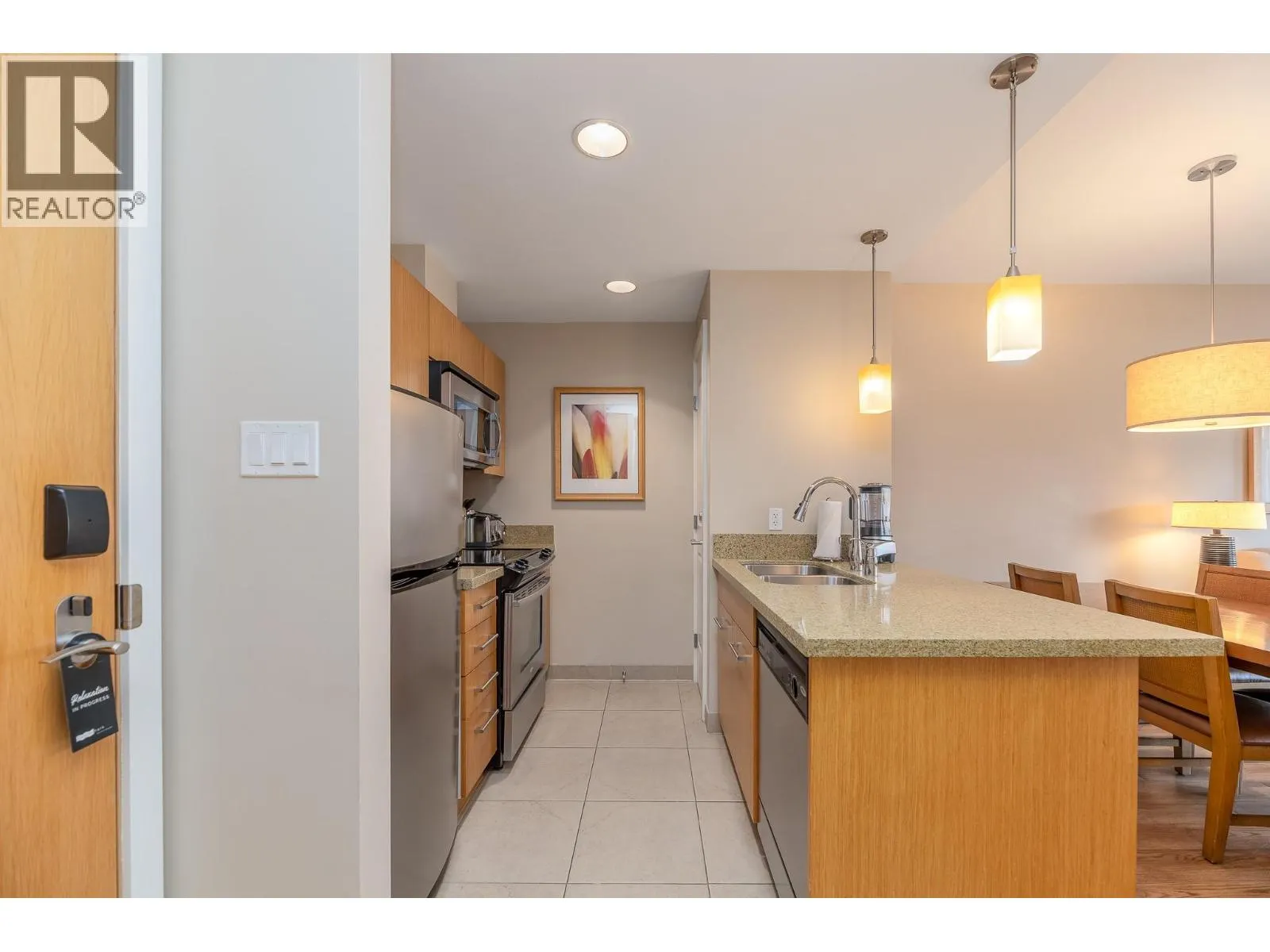 15 PARK Place Unit# 209