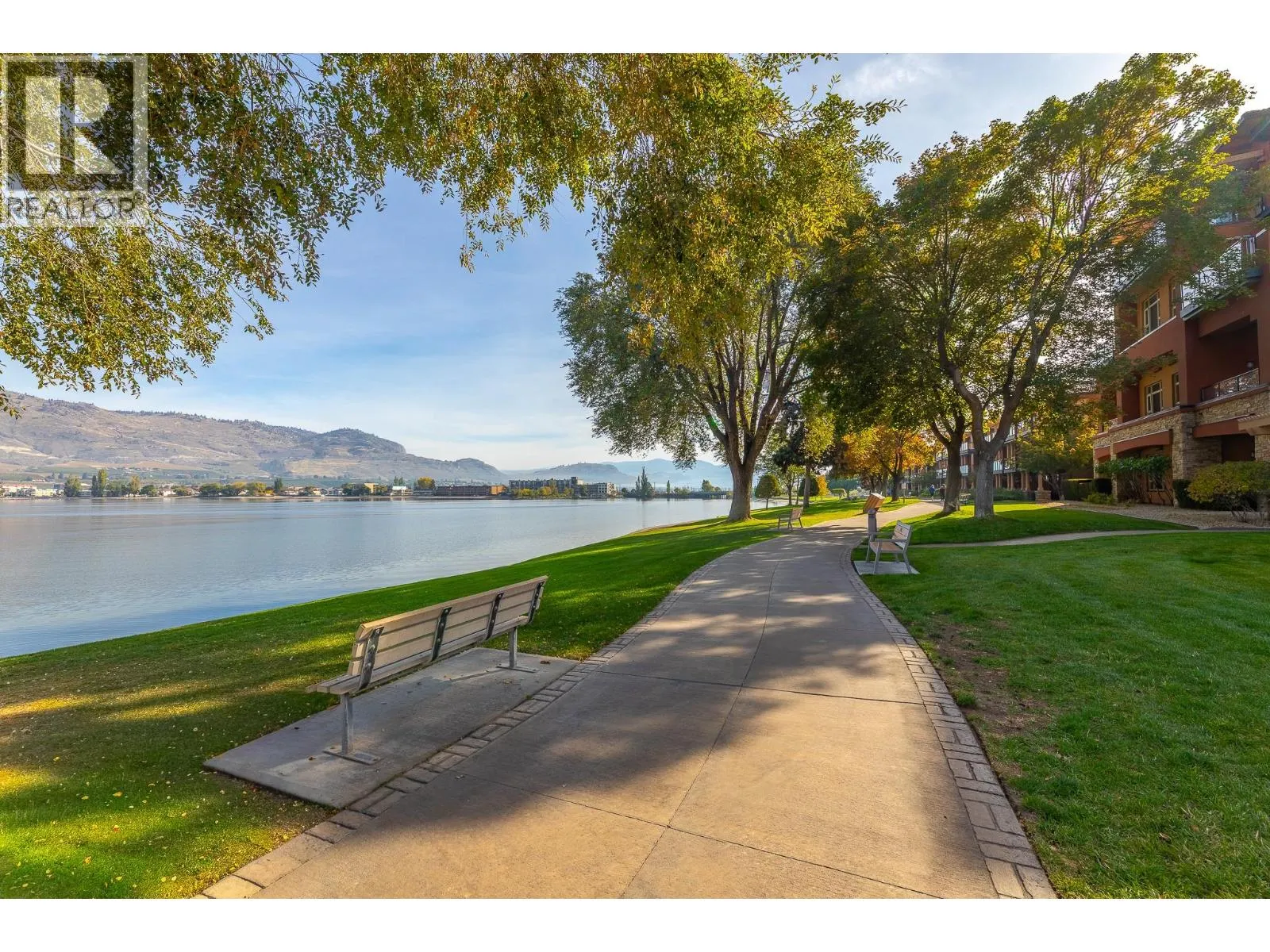 15 PARK Place Unit# 209