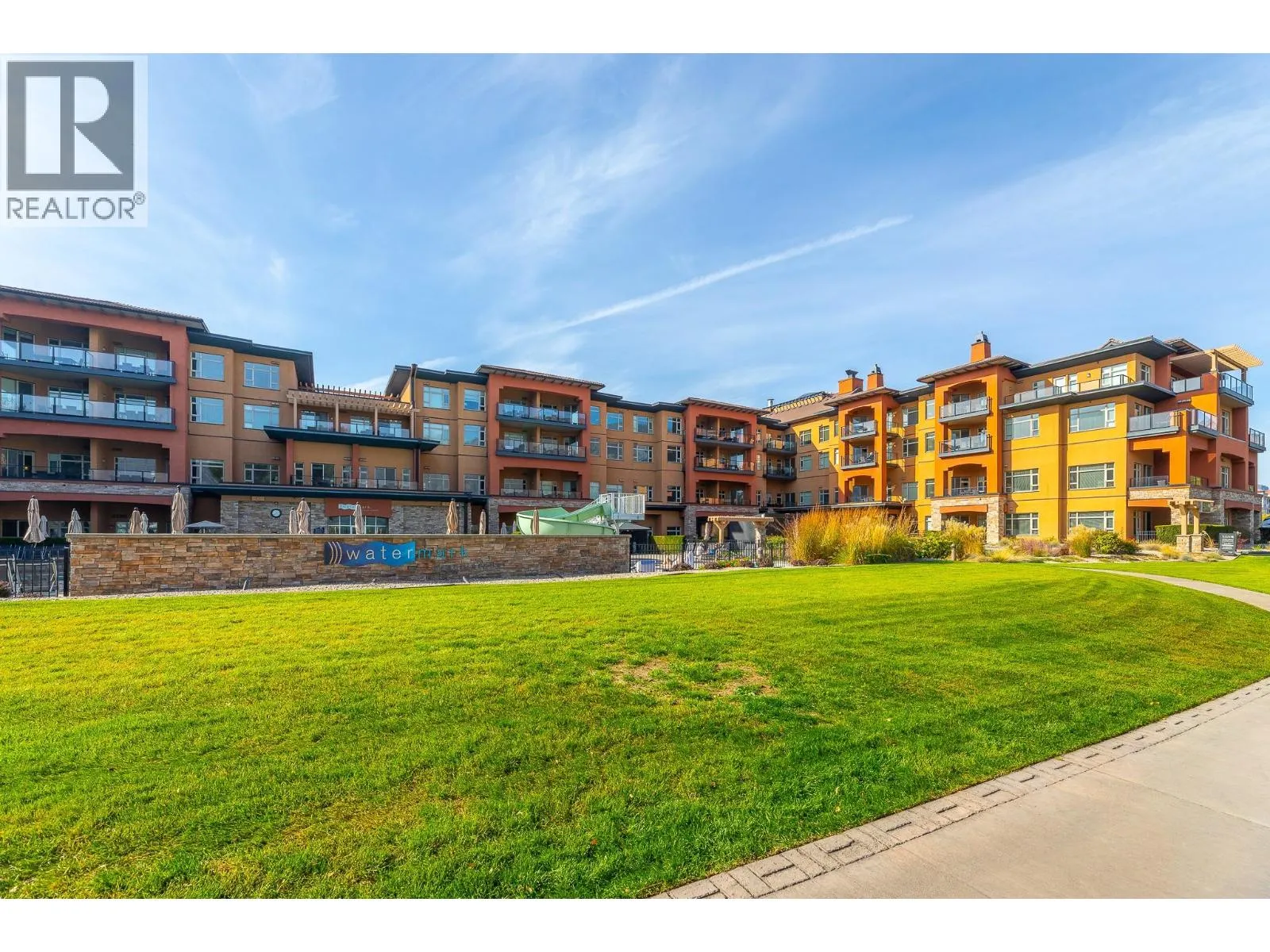 15 PARK Place Unit# 209