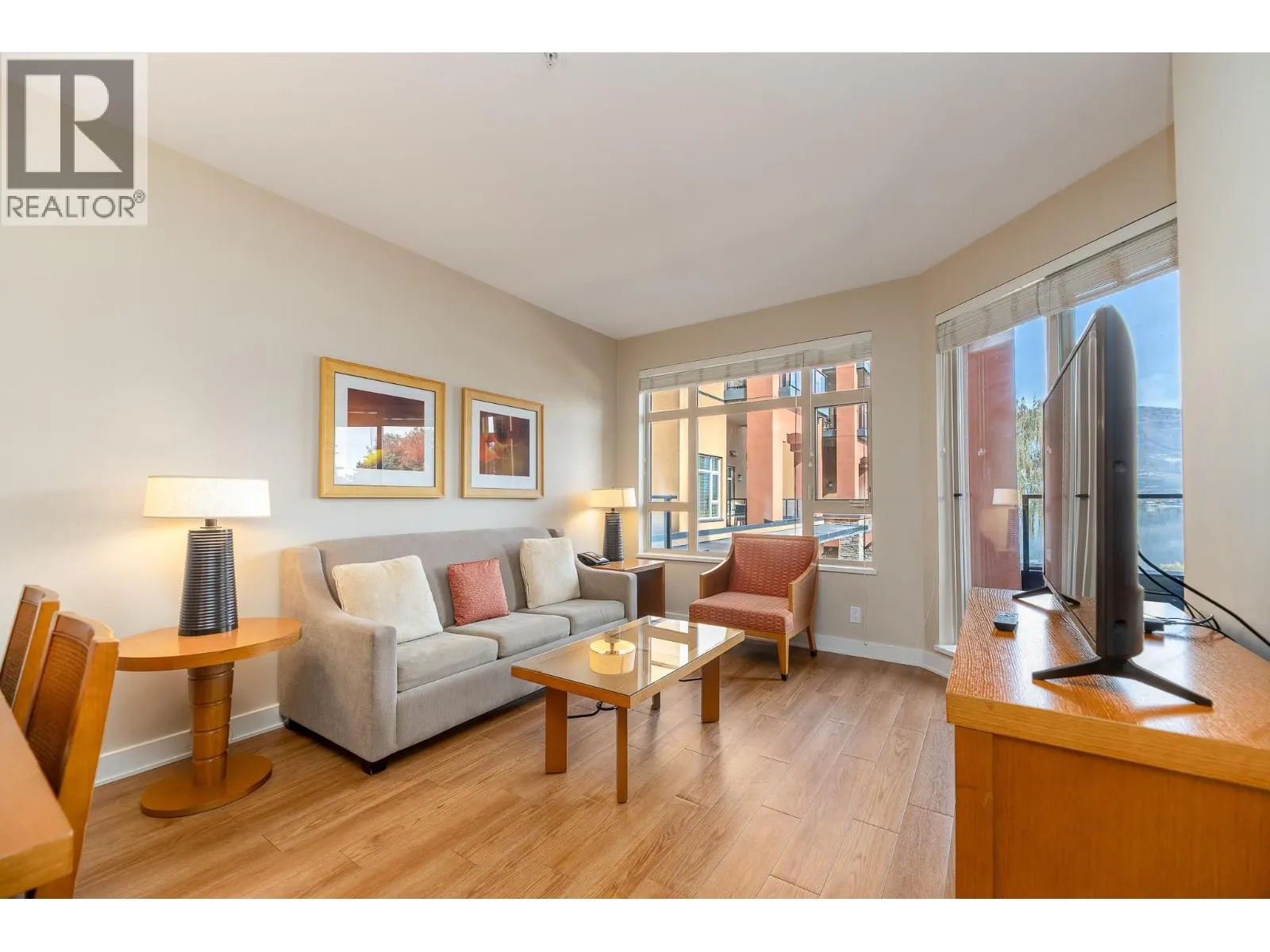15 PARK Place Unit# 209