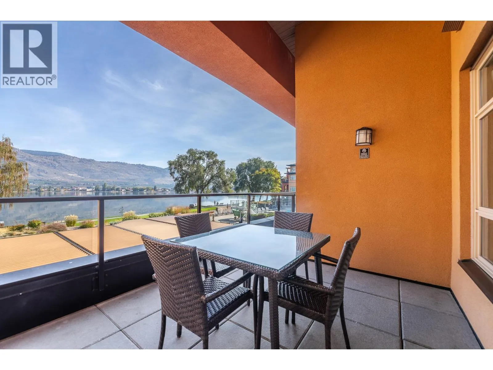 15 PARK Place Unit# 209