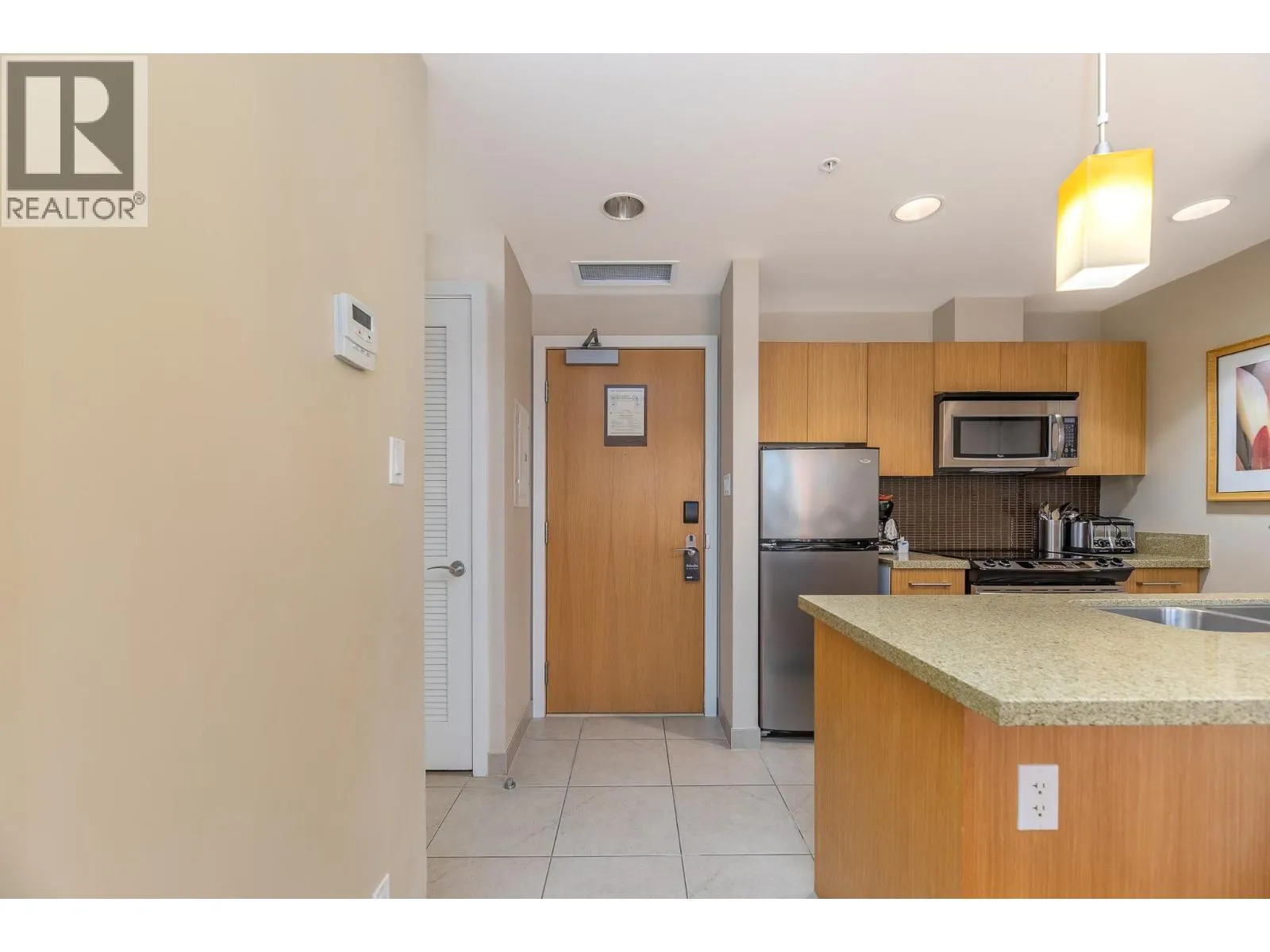 15 PARK Place Unit# 209