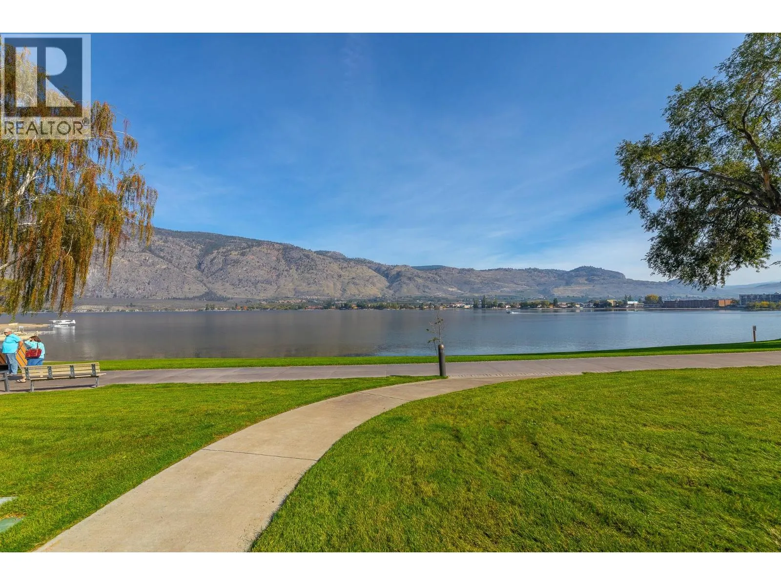 15 PARK Place Unit# 209