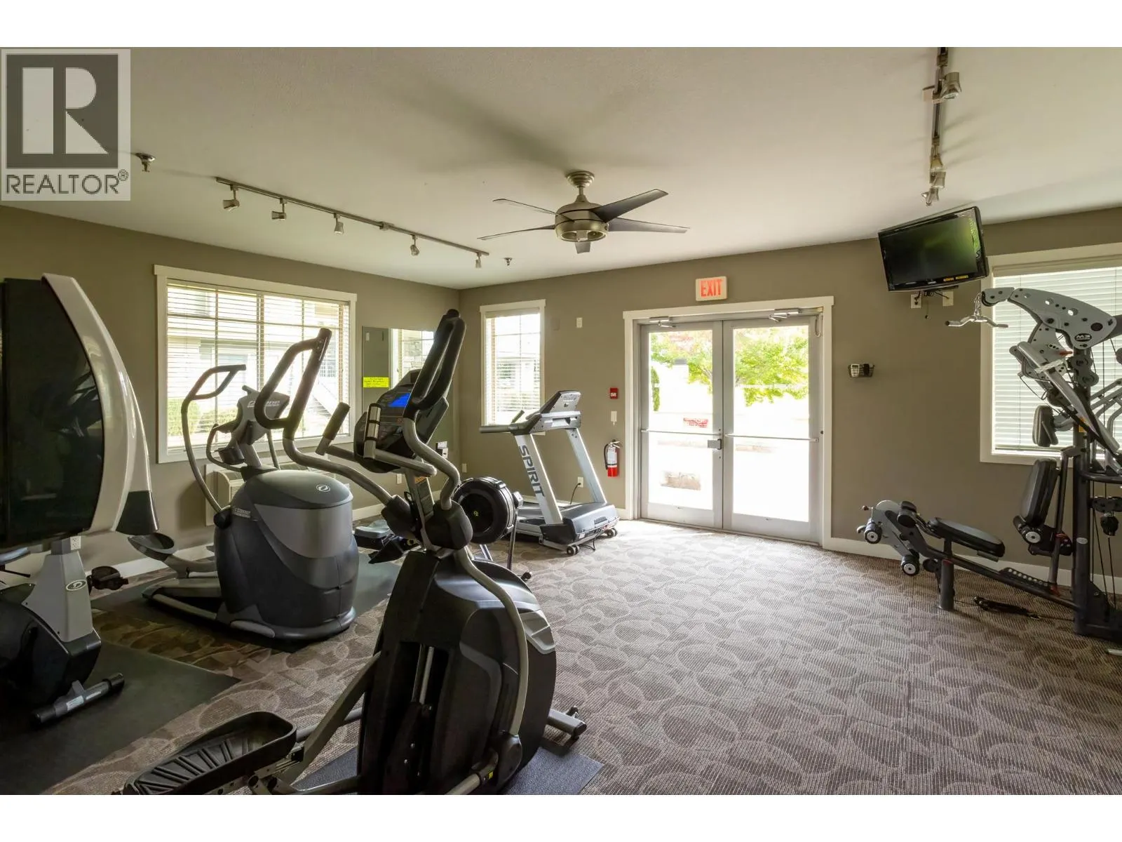 3733 Casorso Road Unit# 104