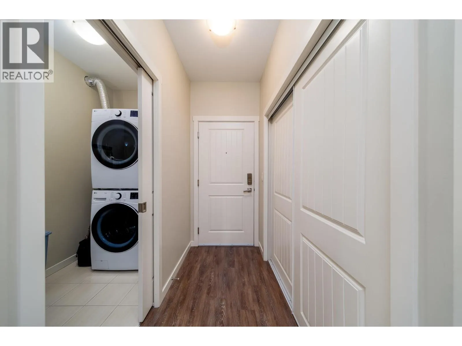 3733 Casorso Road Unit# 104