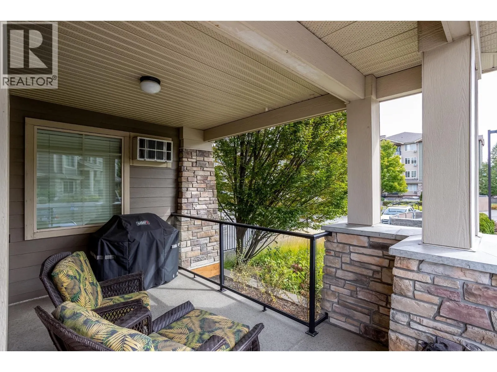 3733 Casorso Road Unit# 104