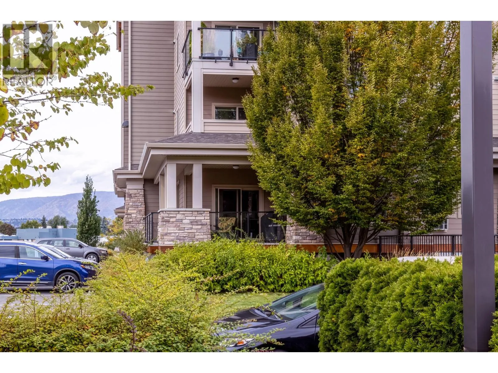 3733 Casorso Road Unit# 104