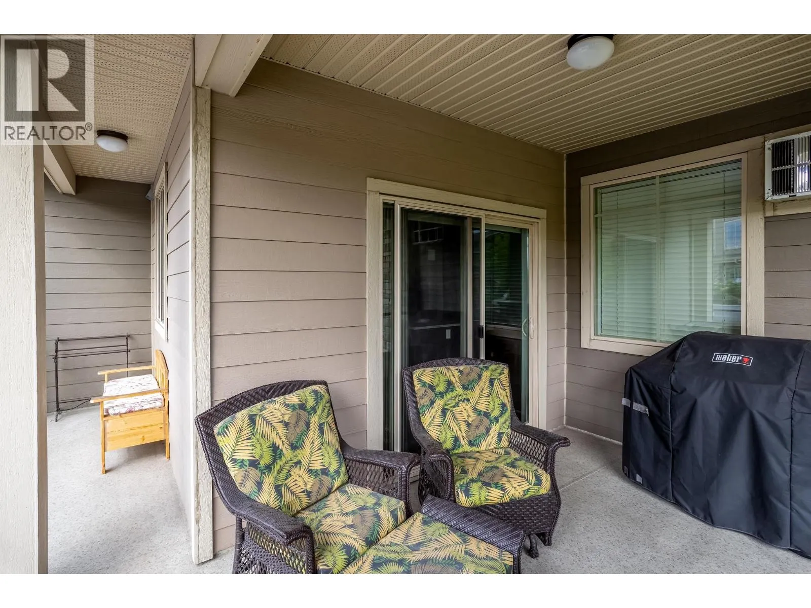 3733 Casorso Road Unit# 104