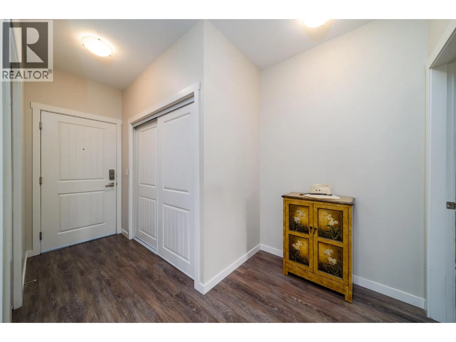 3733 Casorso Road Unit# 104