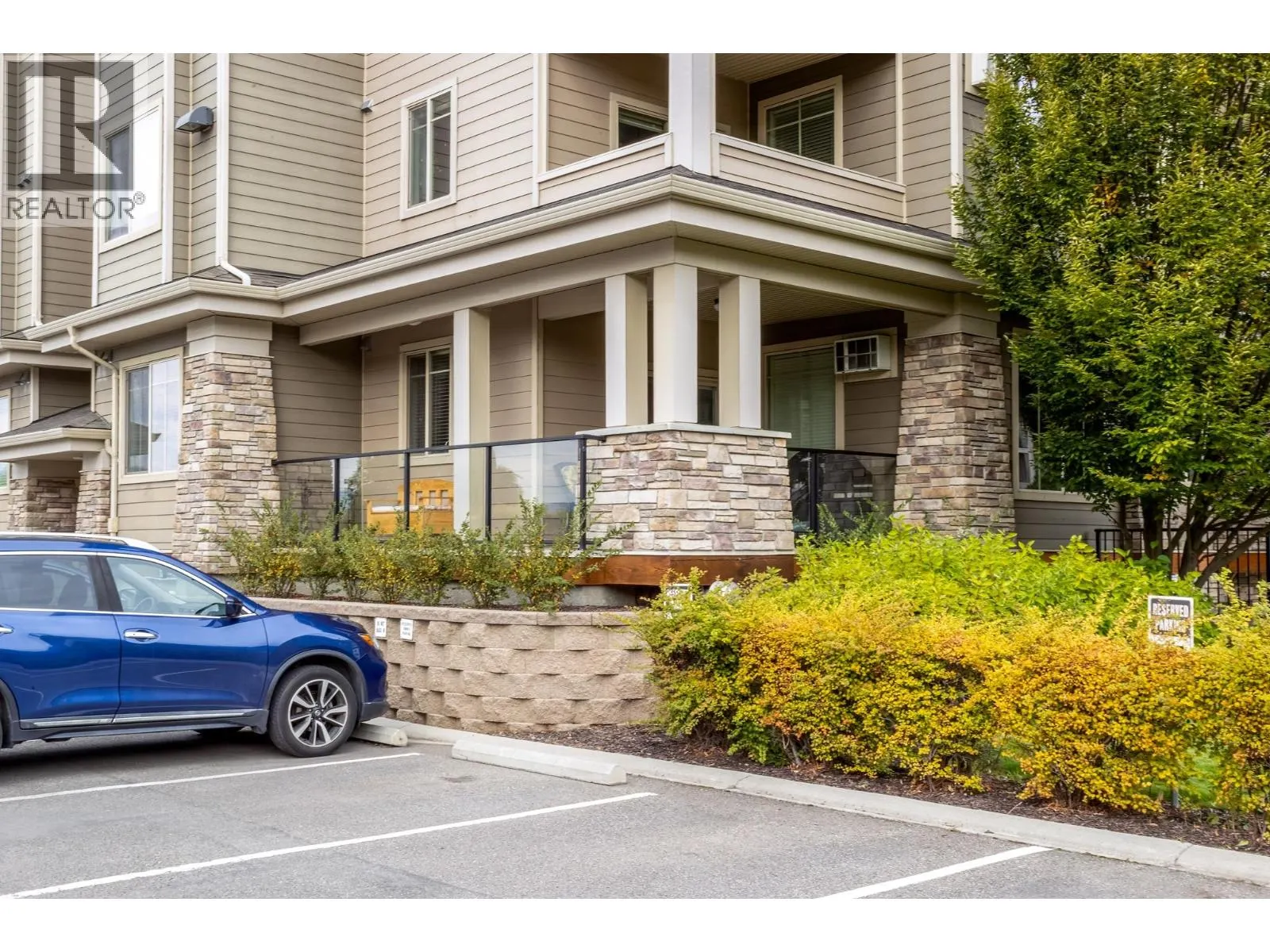 3733 Casorso Road Unit# 104