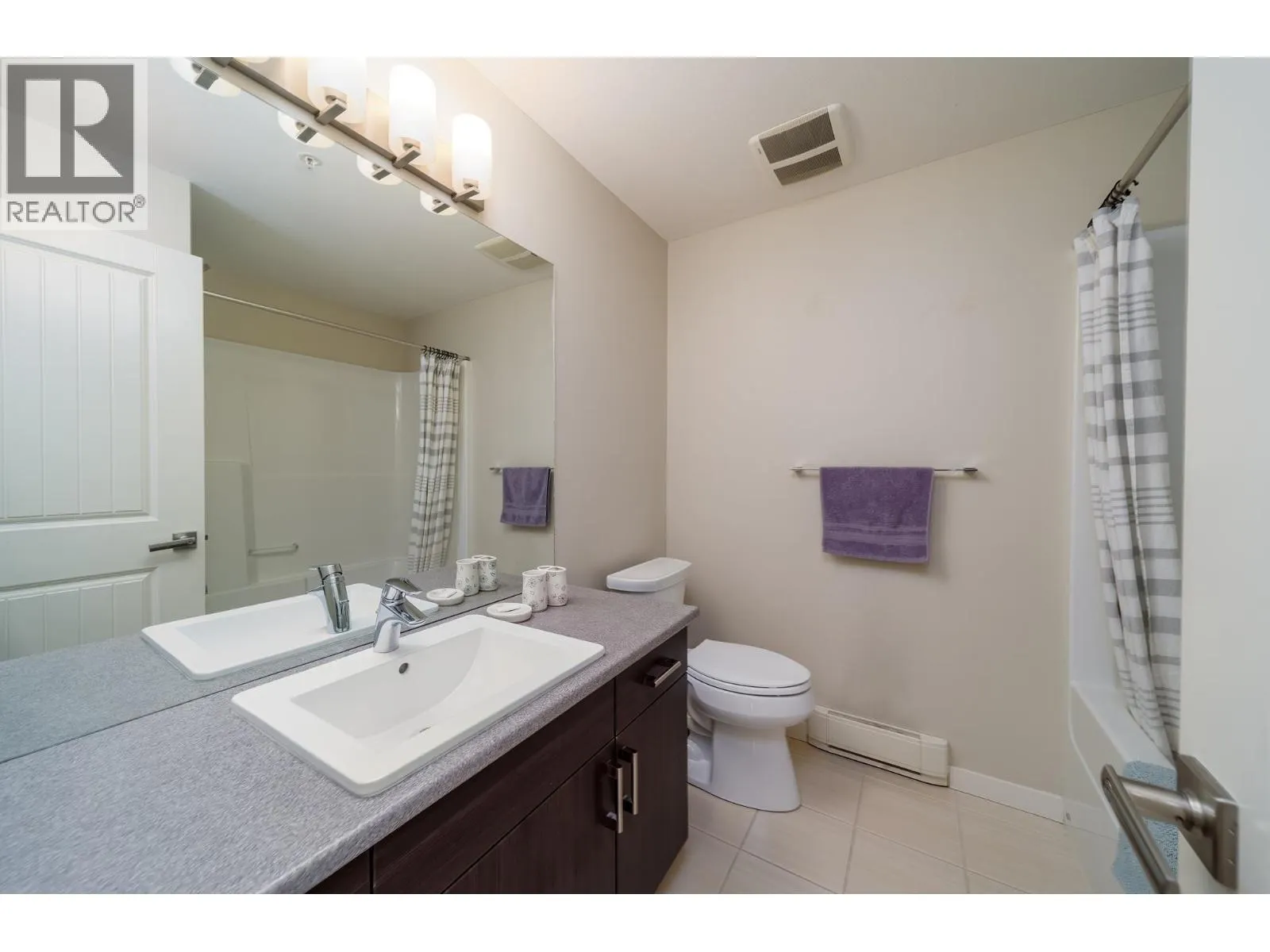 3733 Casorso Road Unit# 104