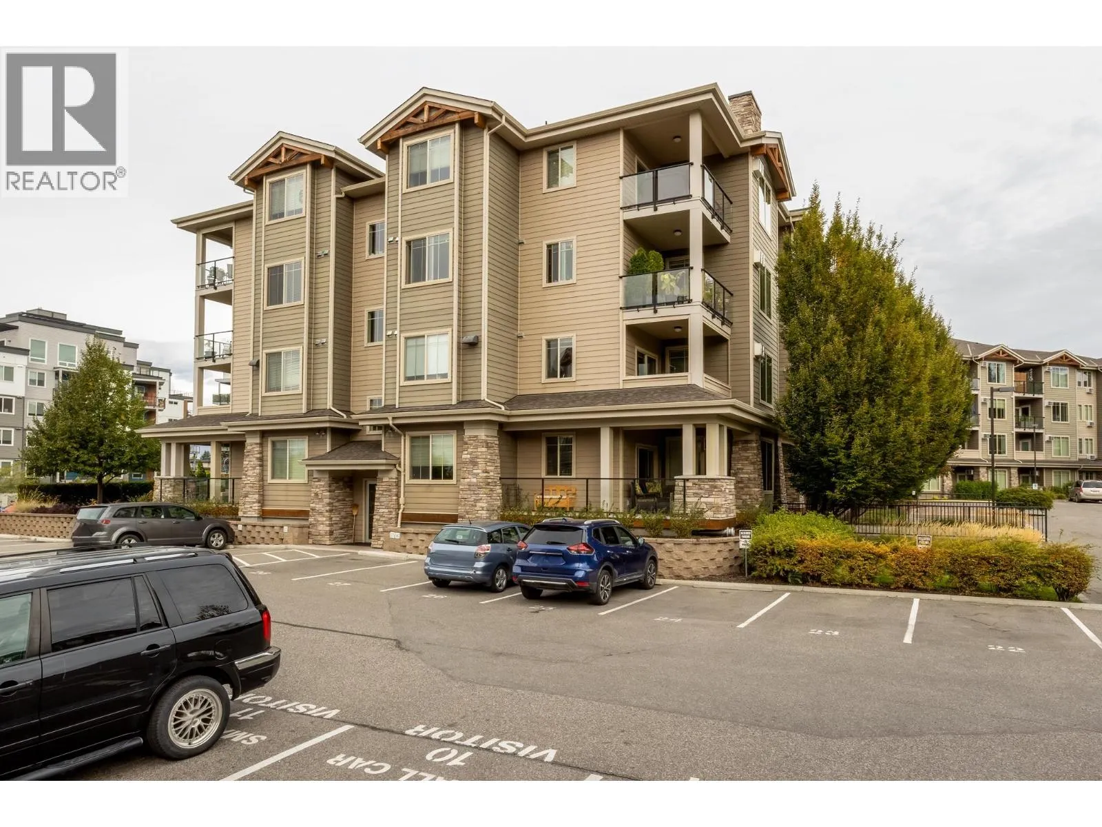 3733 Casorso Road Unit# 104