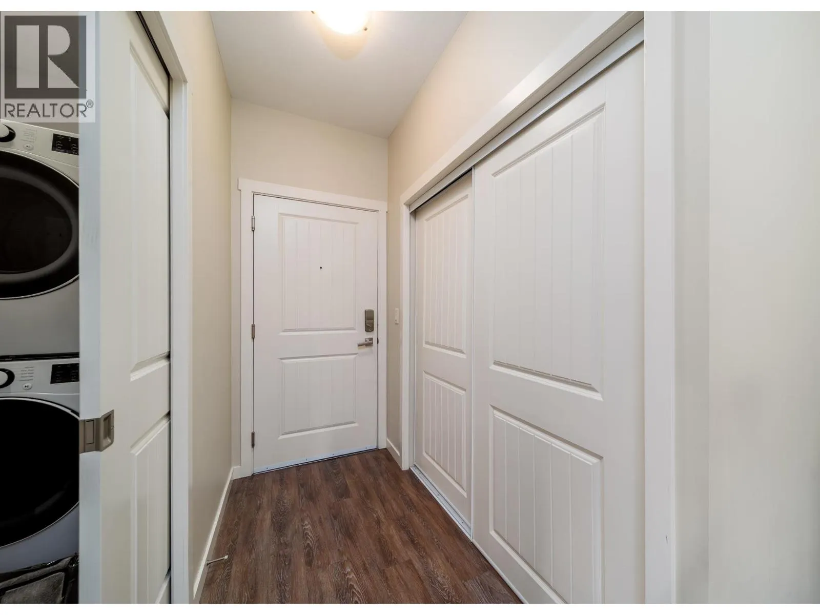 3733 Casorso Road Unit# 104