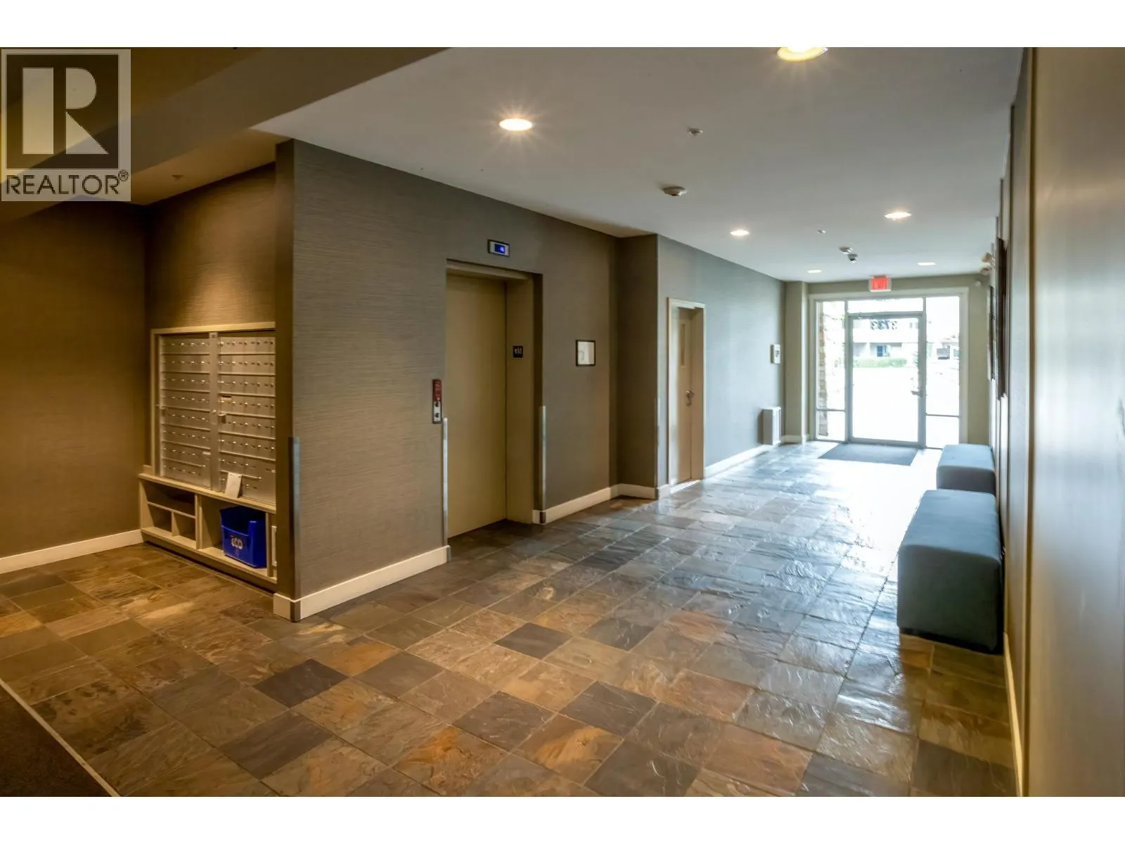 3733 Casorso Road Unit# 104