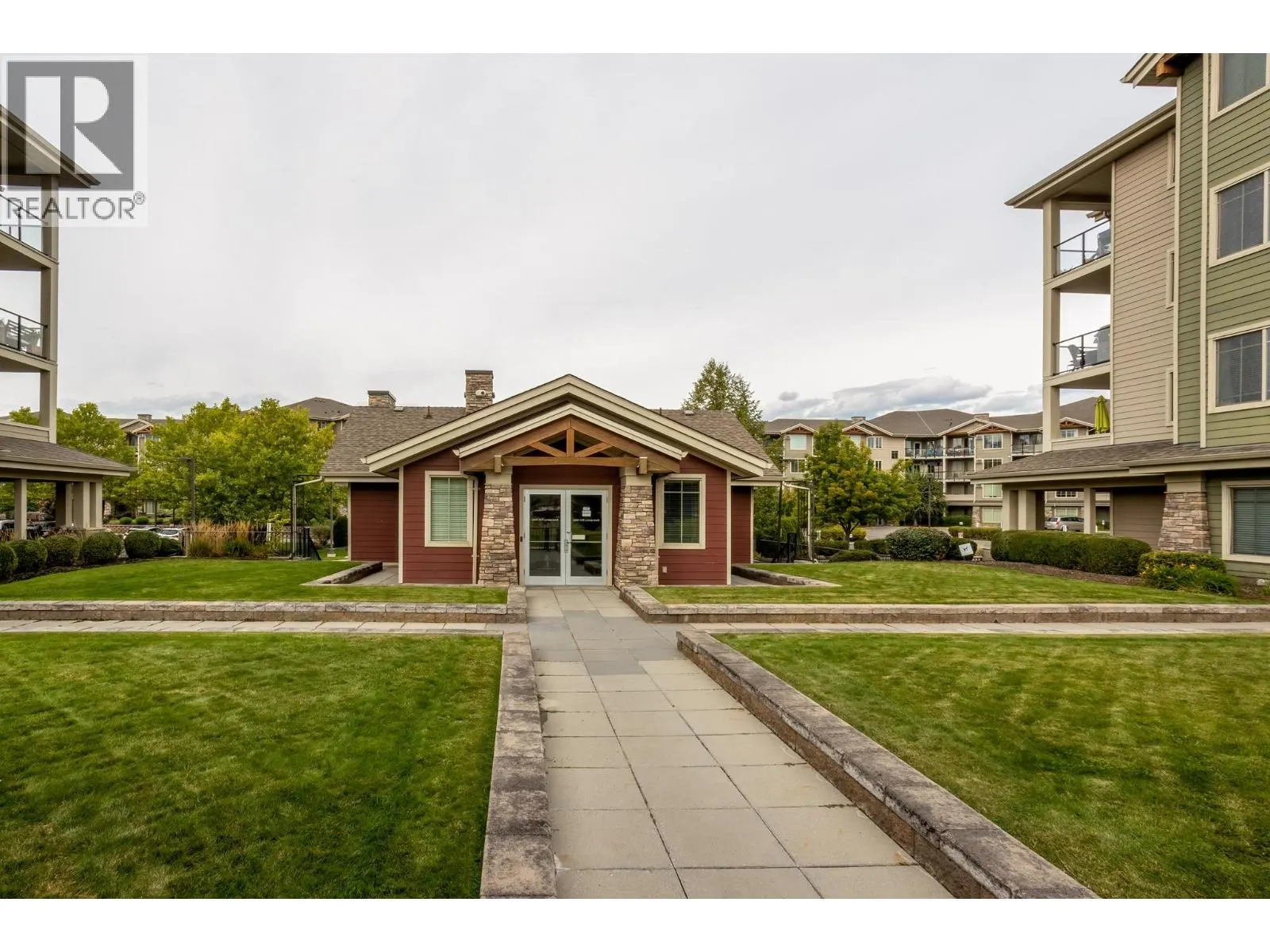 3733 Casorso Road Unit# 104
