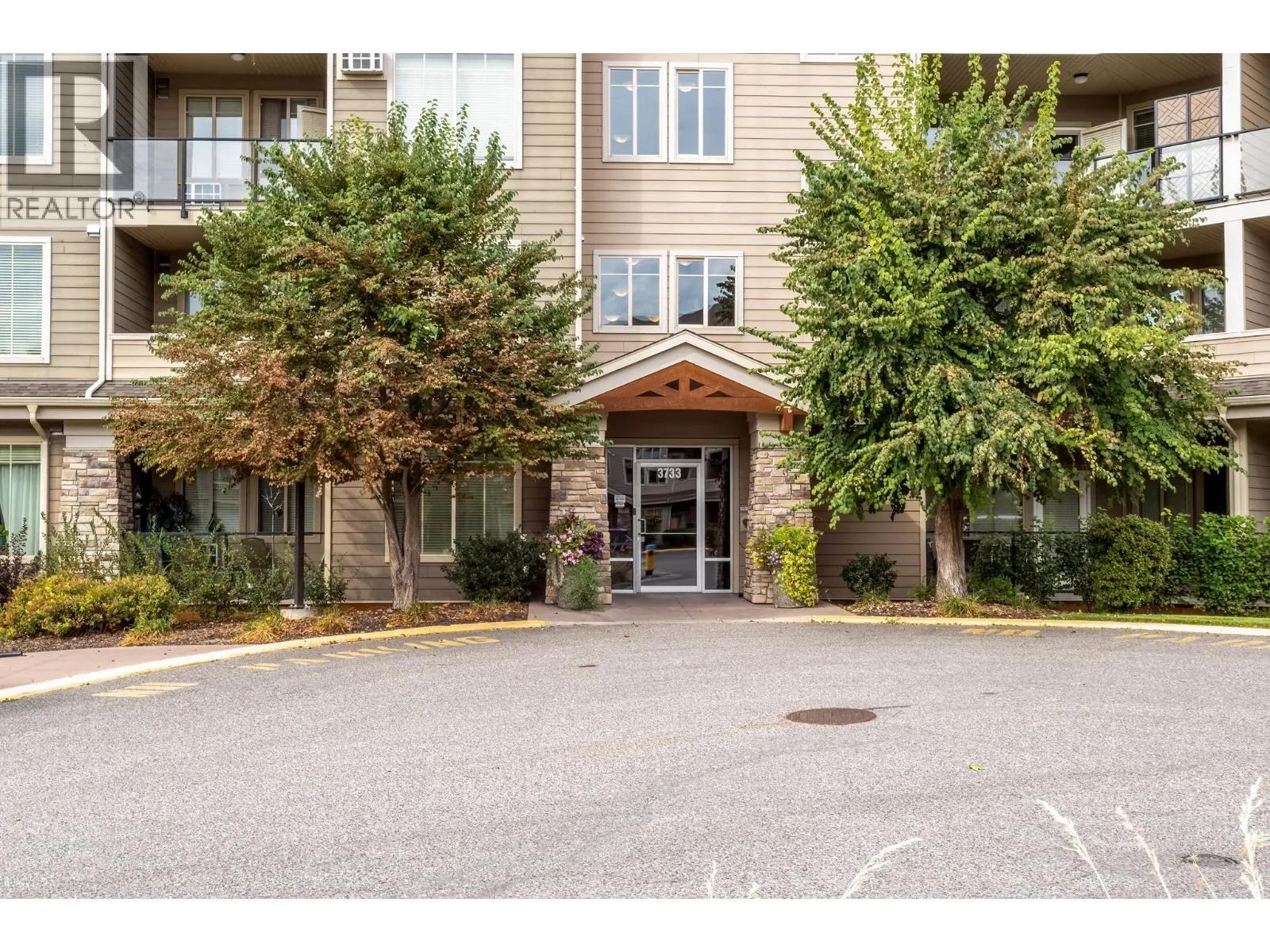 3733 Casorso Road Unit# 104
