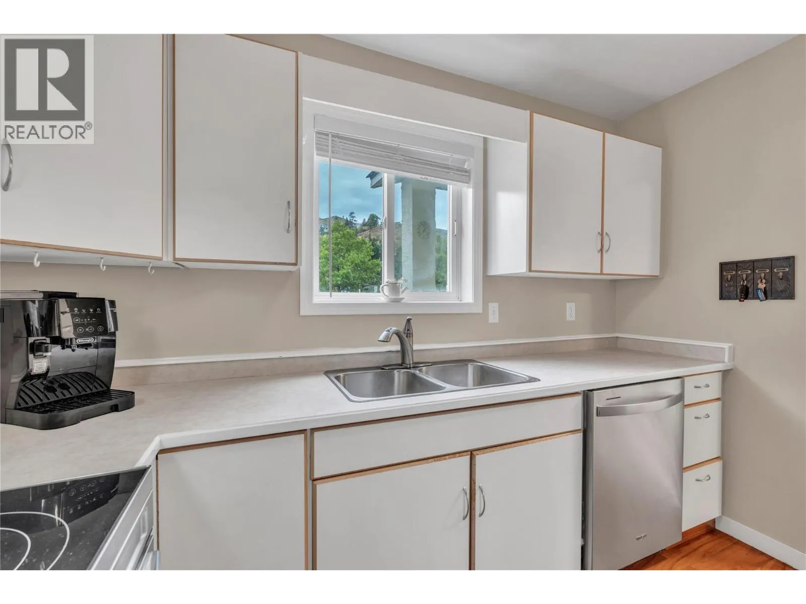 8710 Prairie Valley Road Unit# 4