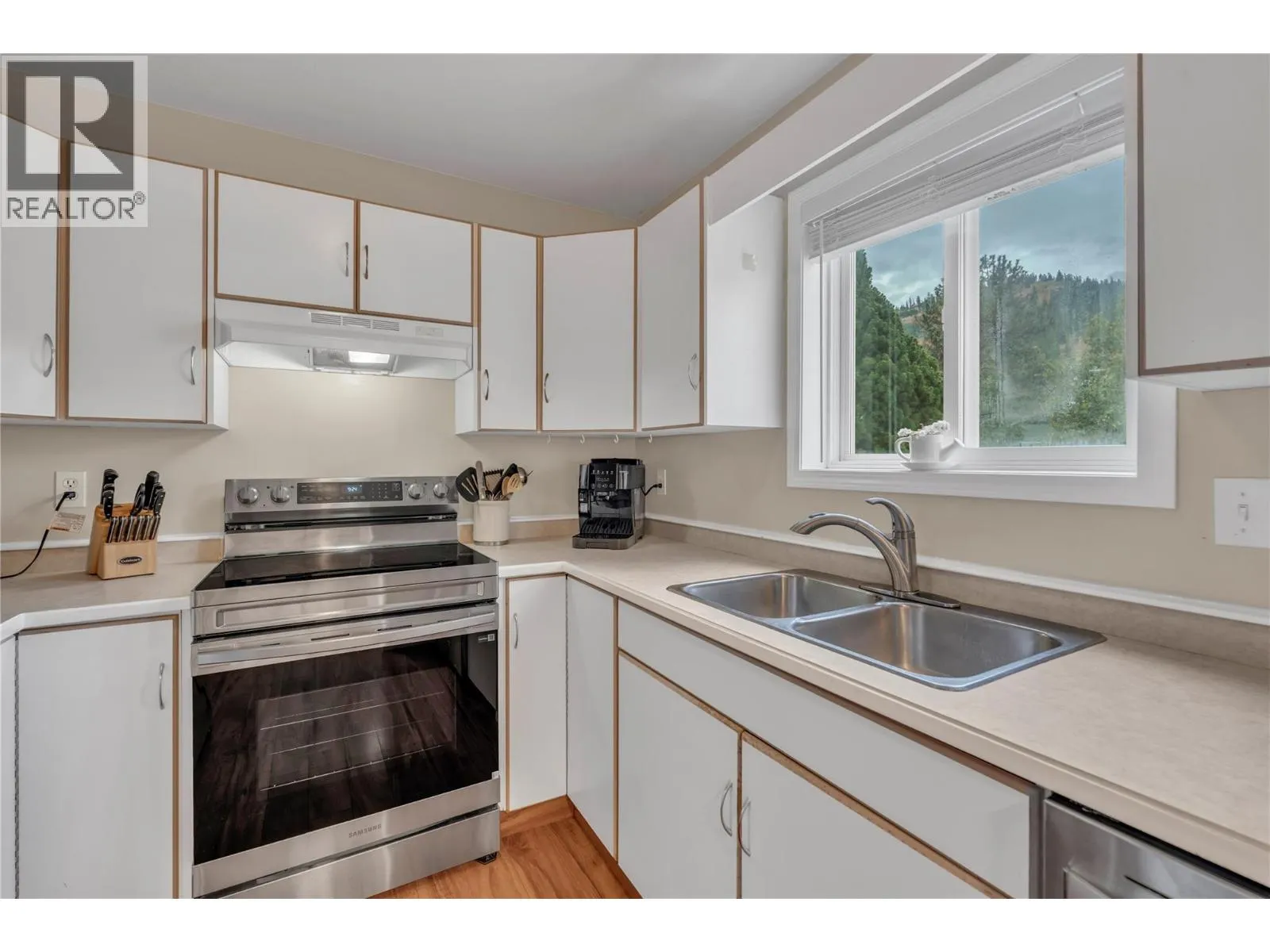 8710 Prairie Valley Road Unit# 4
