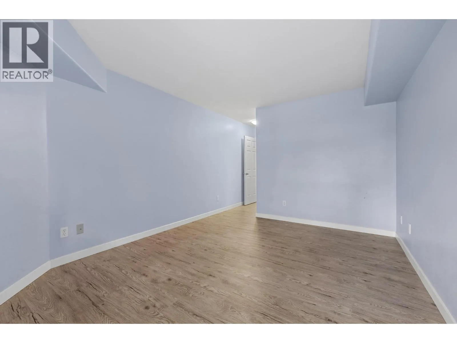 3115 De Montreuil Court Unit# 409