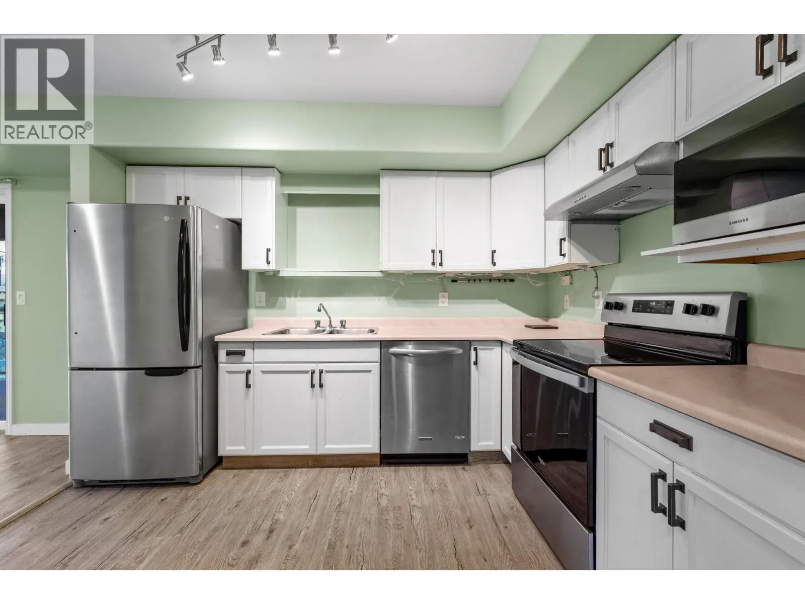 3115 De Montreuil Court Unit# 409