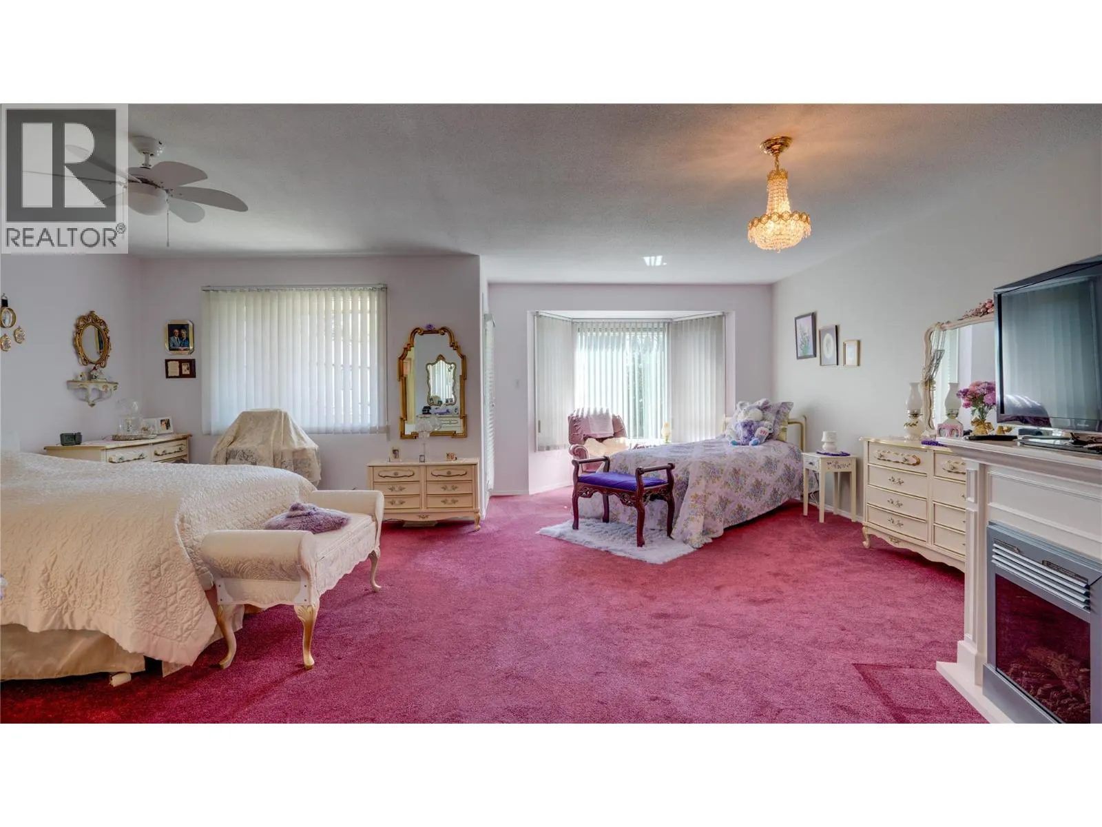 3906 Pleasant Valley Road Unit# 23