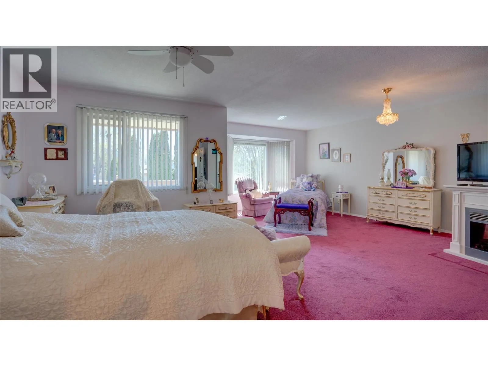 3906 Pleasant Valley Road Unit# 23
