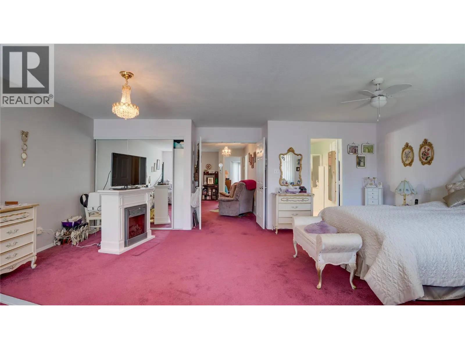 3906 Pleasant Valley Road Unit# 23