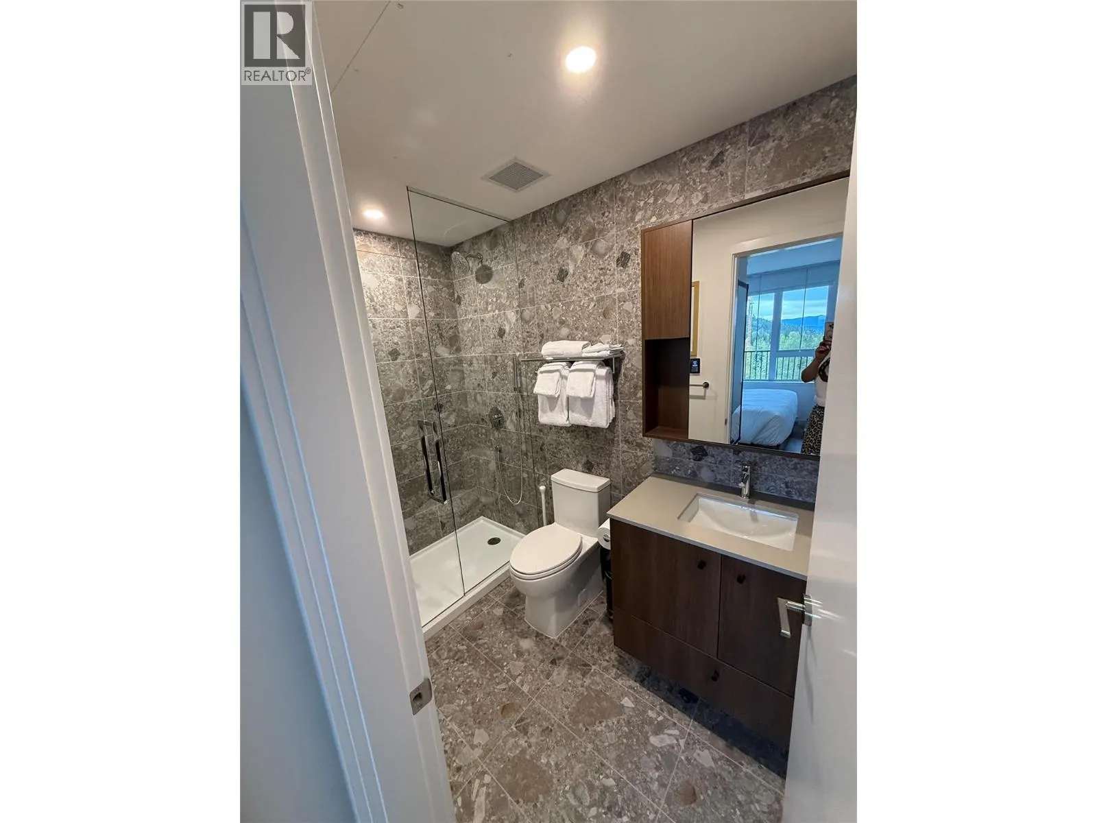 4240 Red Mountain Road Street Unit# 203
