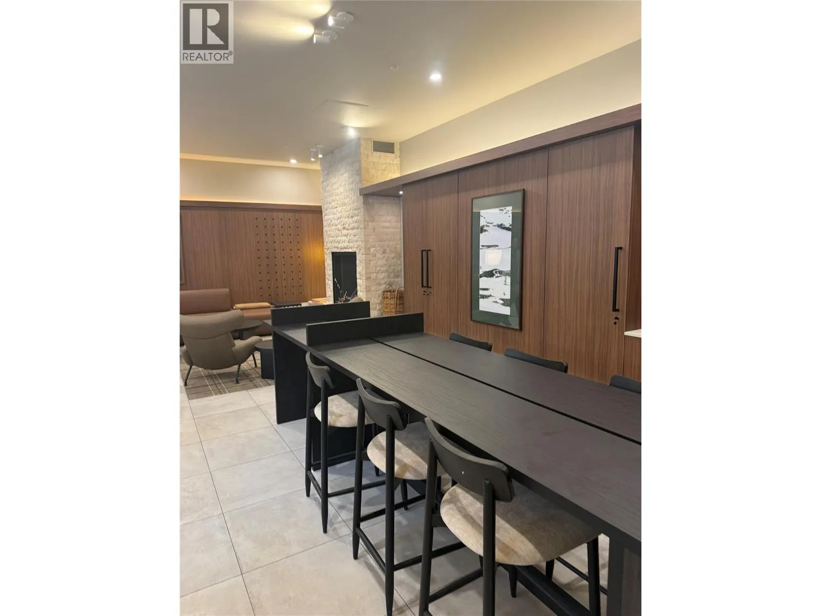 4240 Red Mountain Road Street Unit# 203
