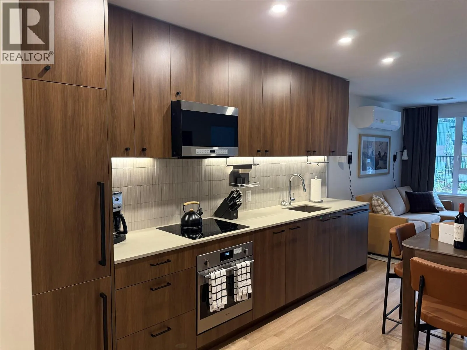 4240 Red Mountain Road Street Unit# 203