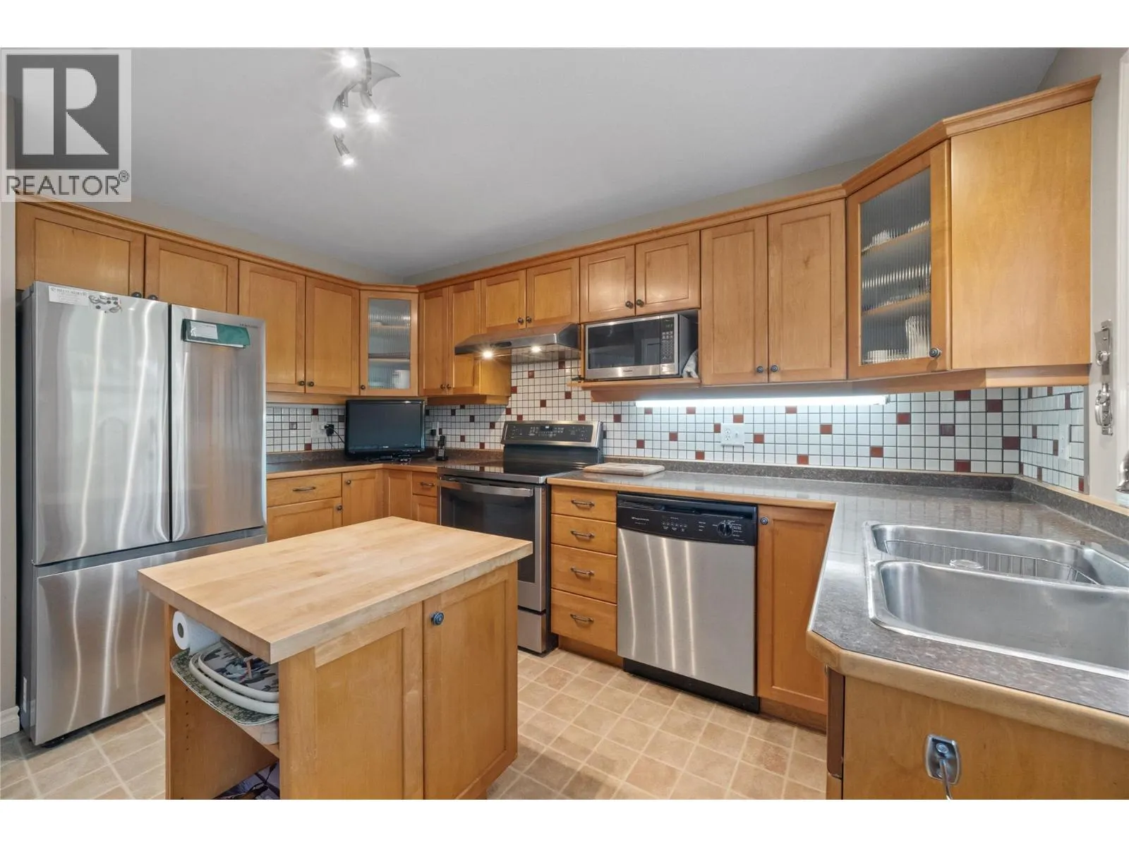 51 8 Avenue SW Unit# 10