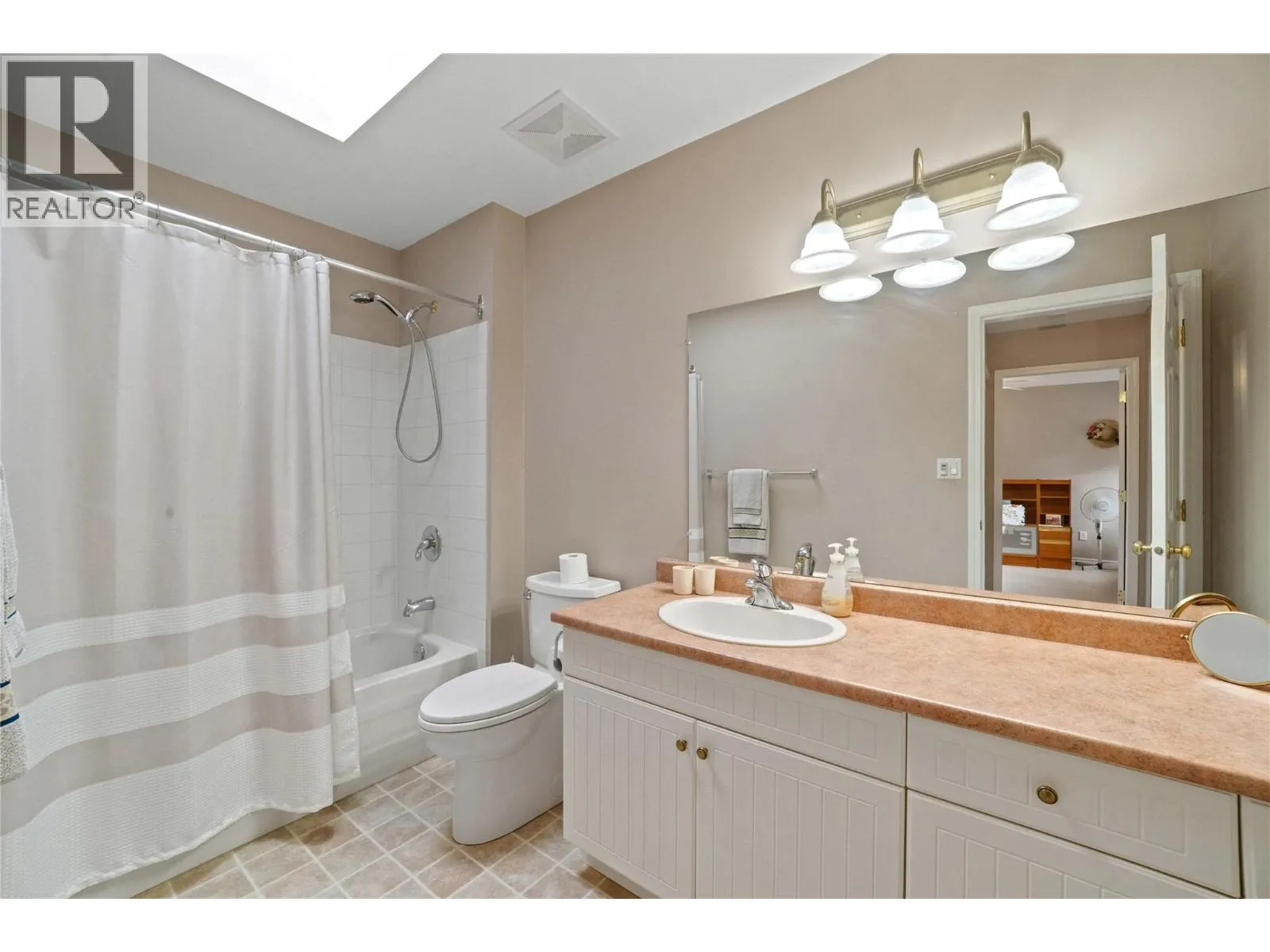 51 8 Avenue SW Unit# 10