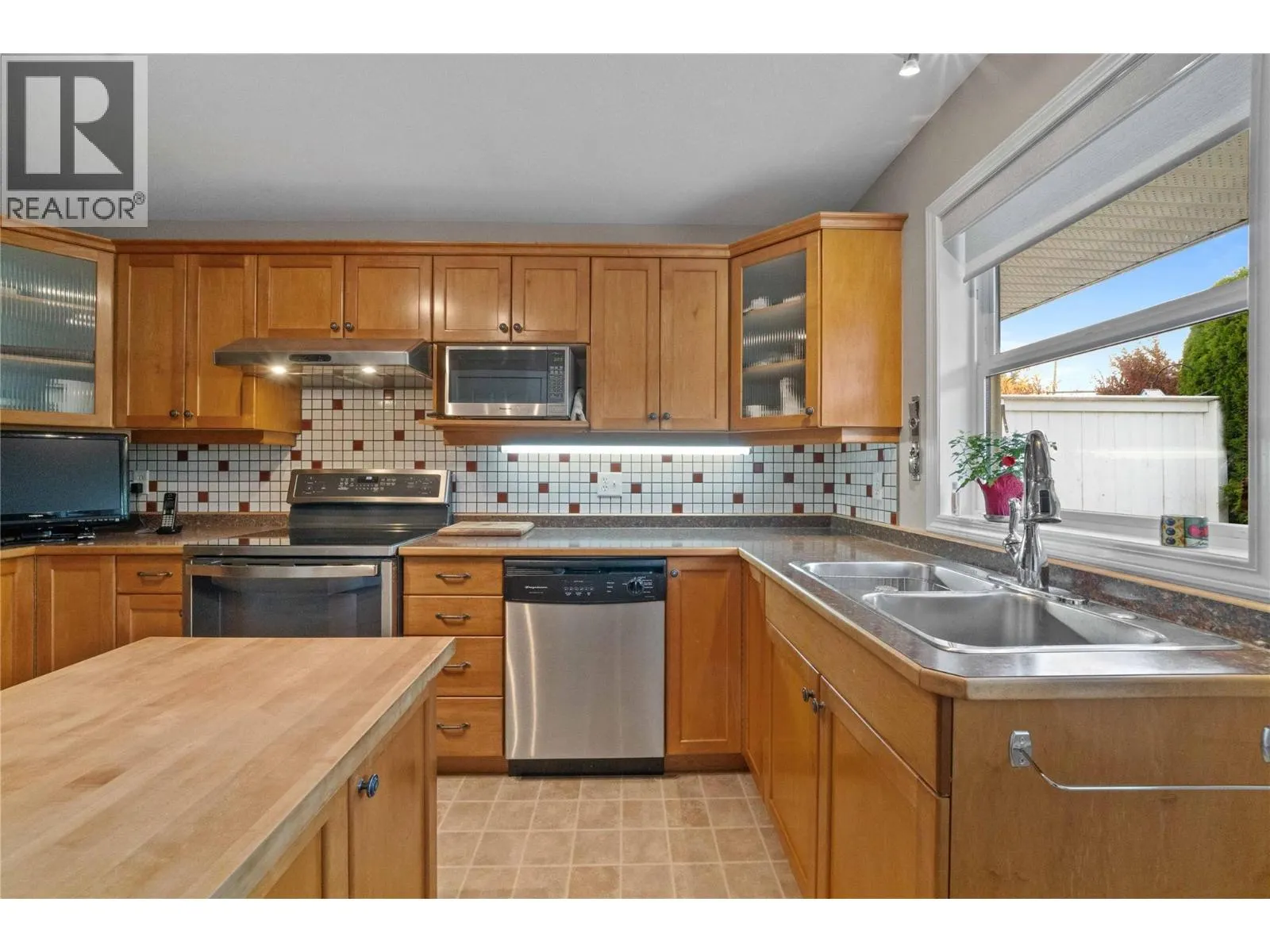 51 8 Avenue SW Unit# 10