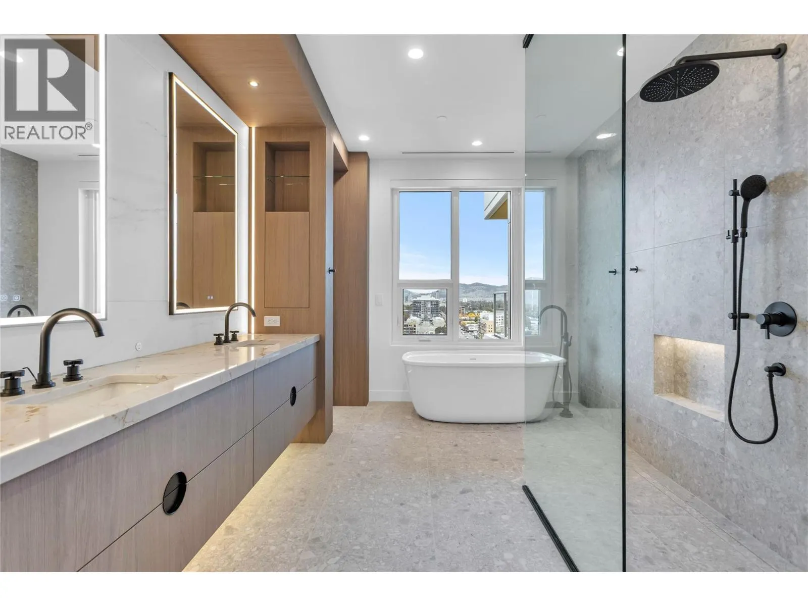 3300 Lakeshore Road Unit# PH1406