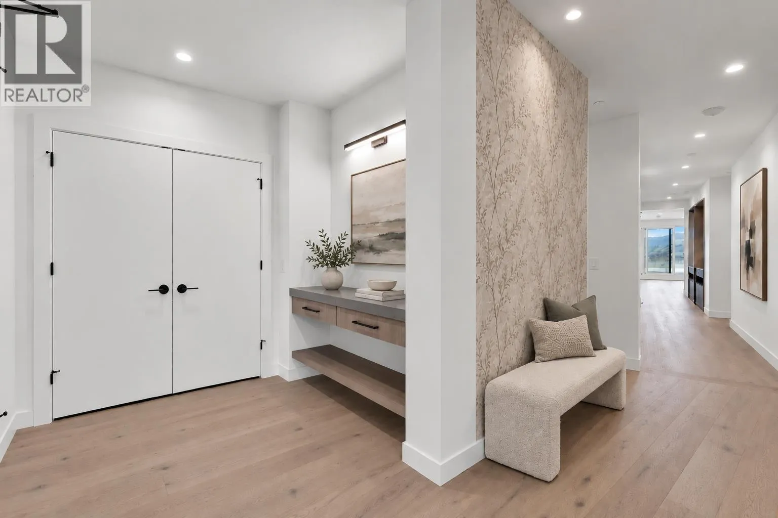 3300 Lakeshore Road Unit# PH1406