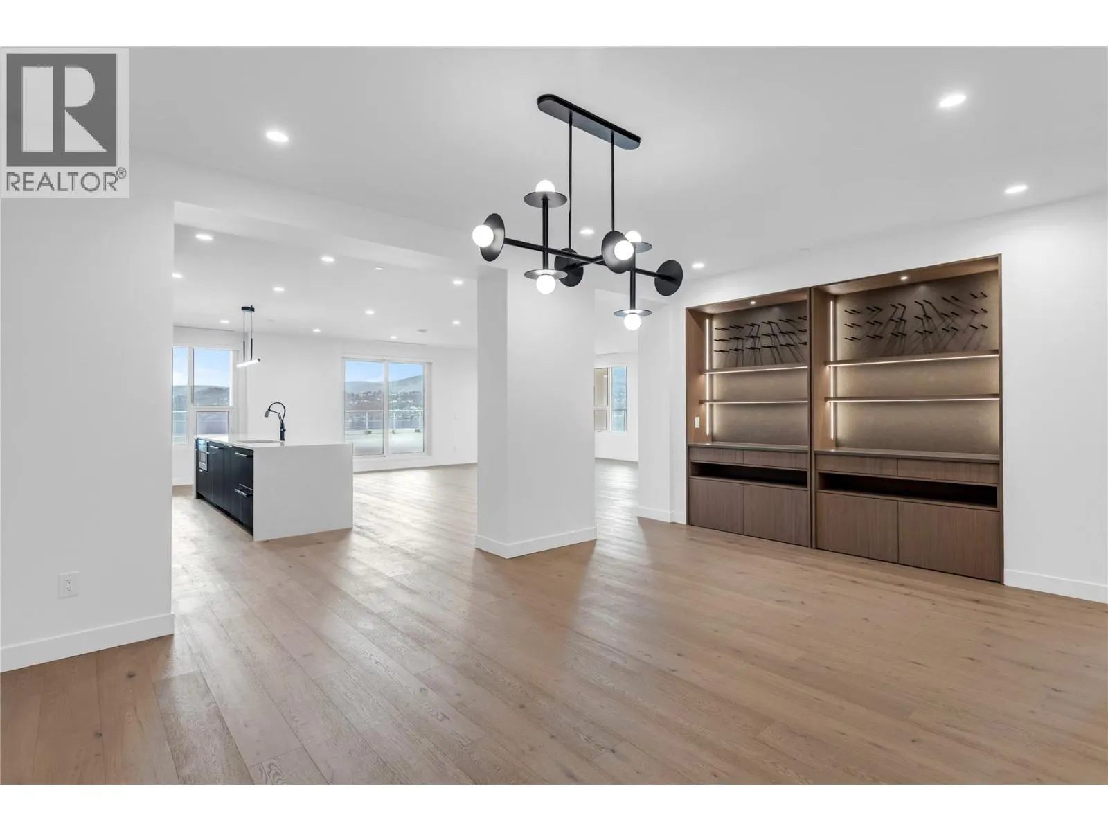 3300 Lakeshore Road Unit# PH1406