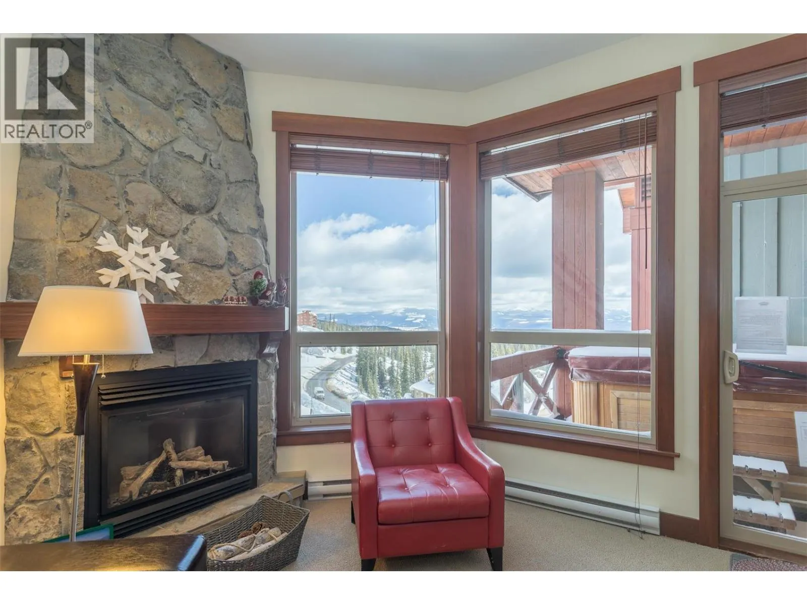5255 Big White Road Unit# 408