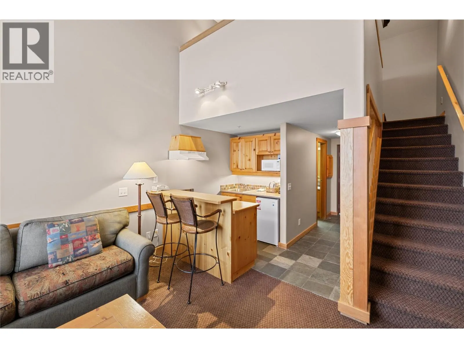 5335 Big White Road Unit# 220