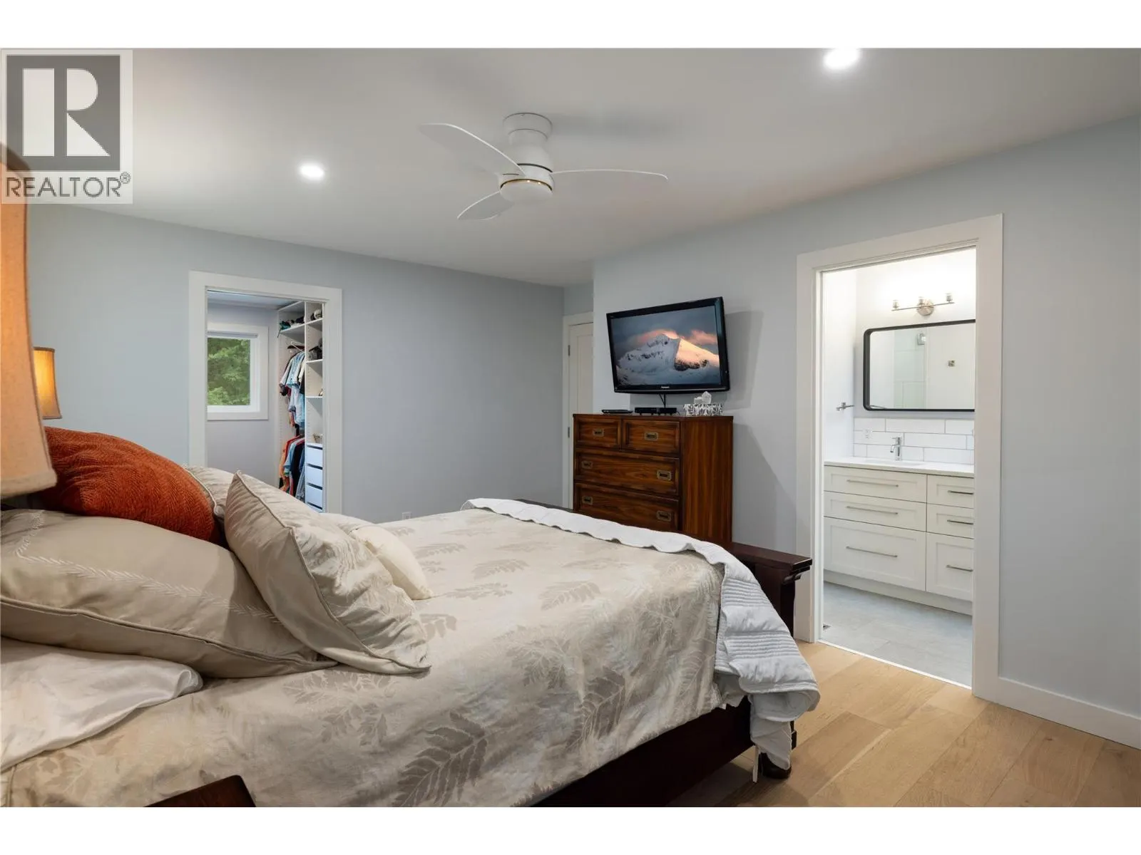 1411 Appleridge Road