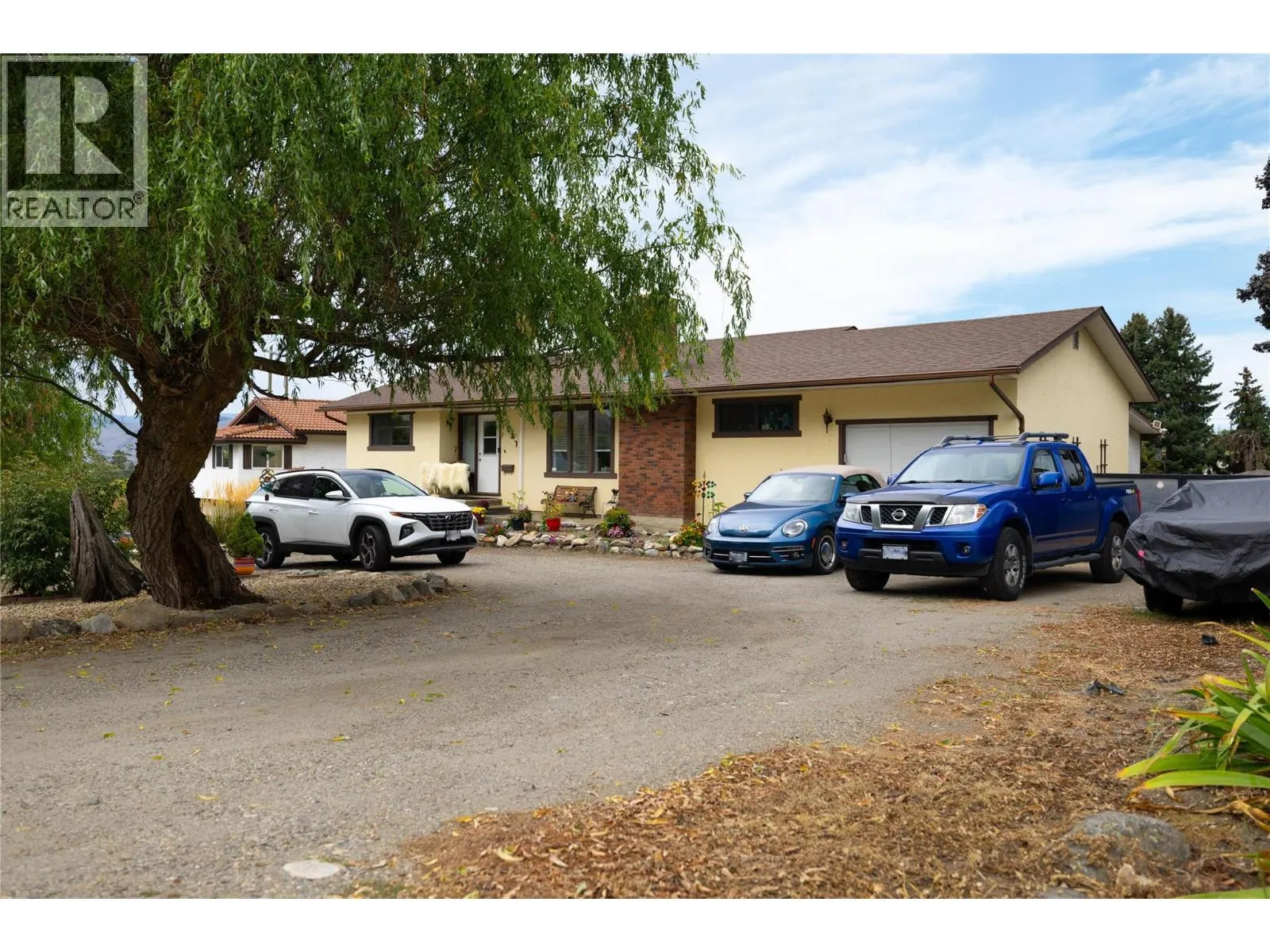 537 Robin Road