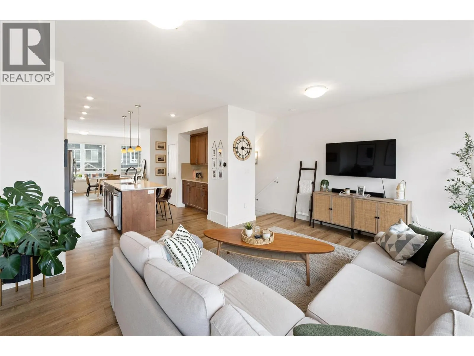 1115 Holden Road Unit# 118